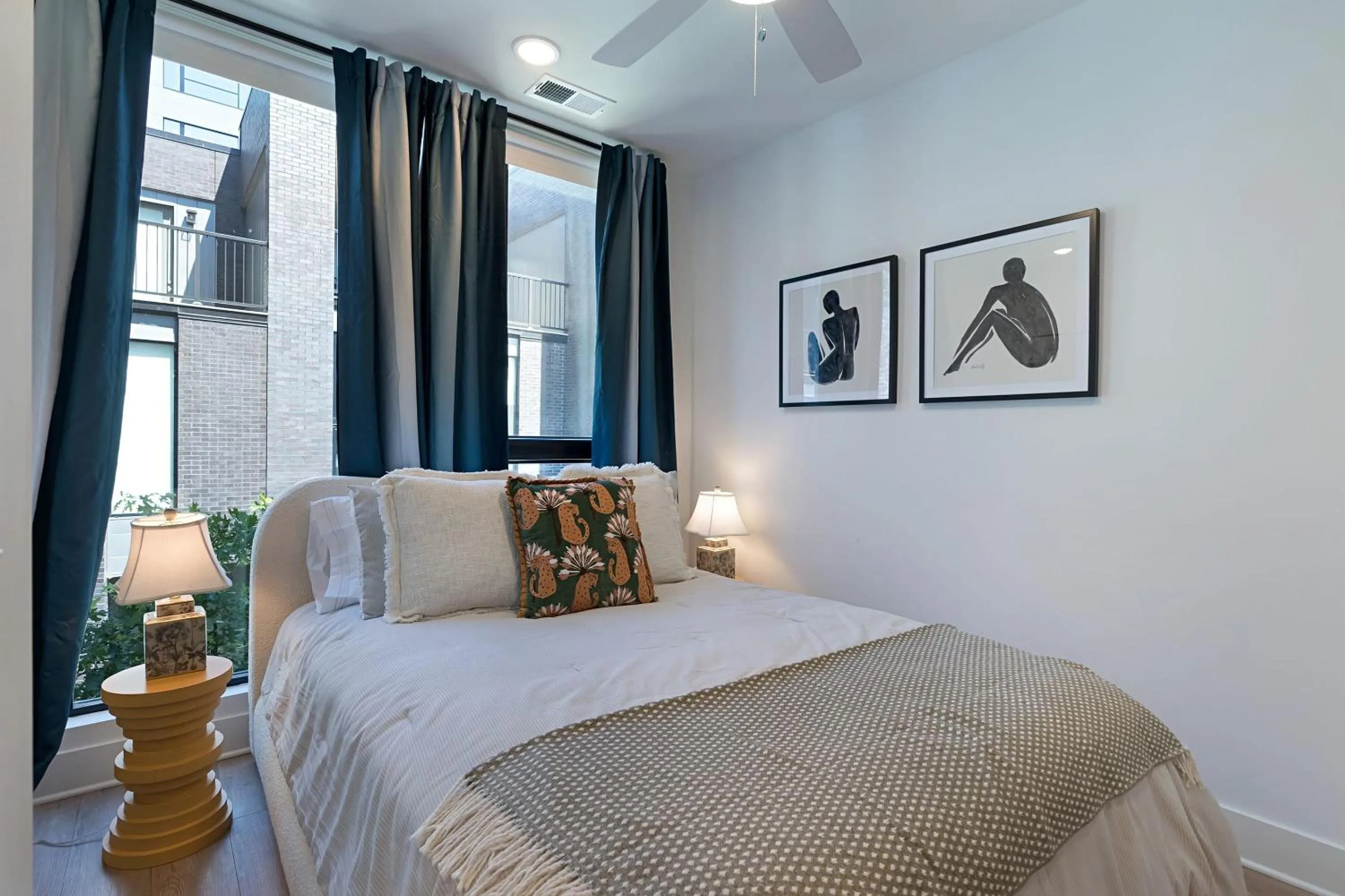 Other, Bed in The Grove 4 by AvantStay Ideal Music Location