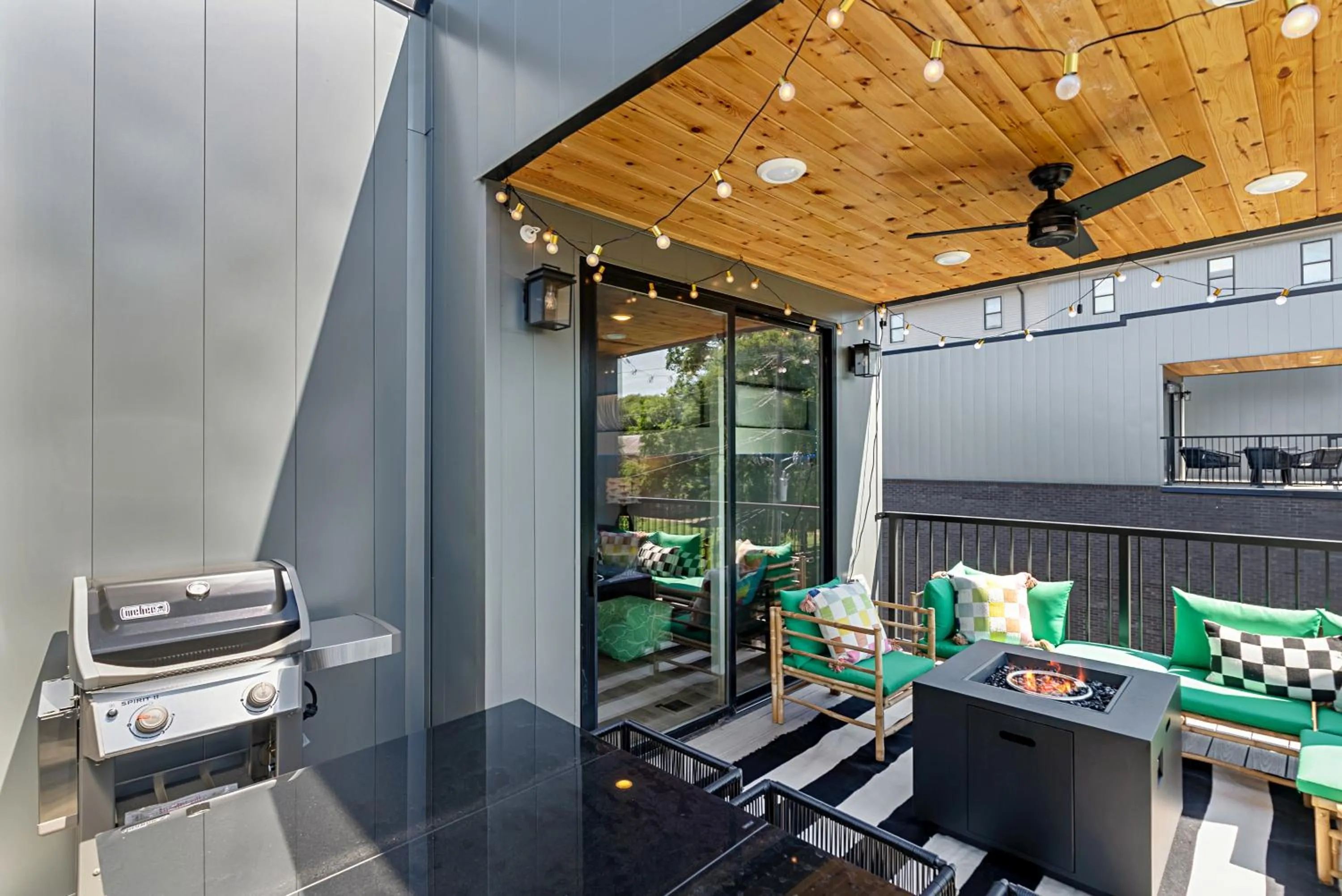 Patio in Sonder The High Note