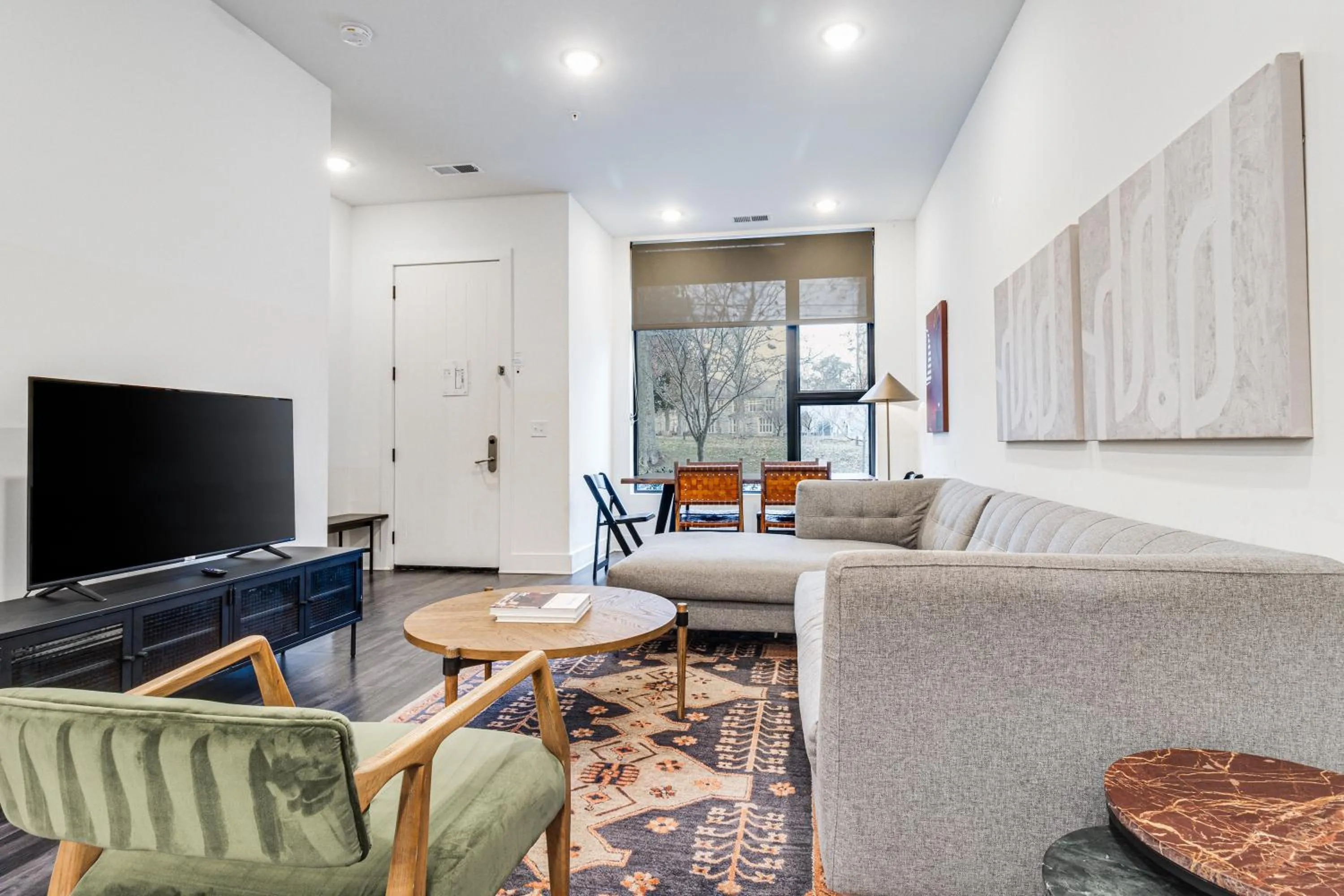 TV and multimedia in Sonder The High Note