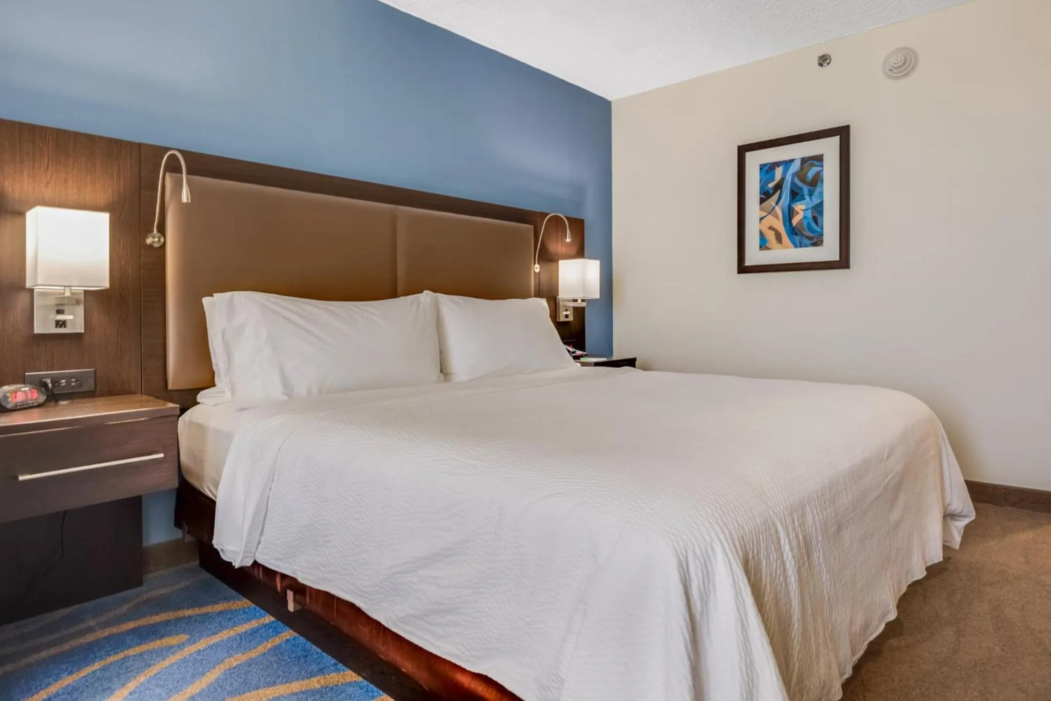 Photo of the whole room, Bed in Holiday Inn Ponce & El Tropical Casino by IHG