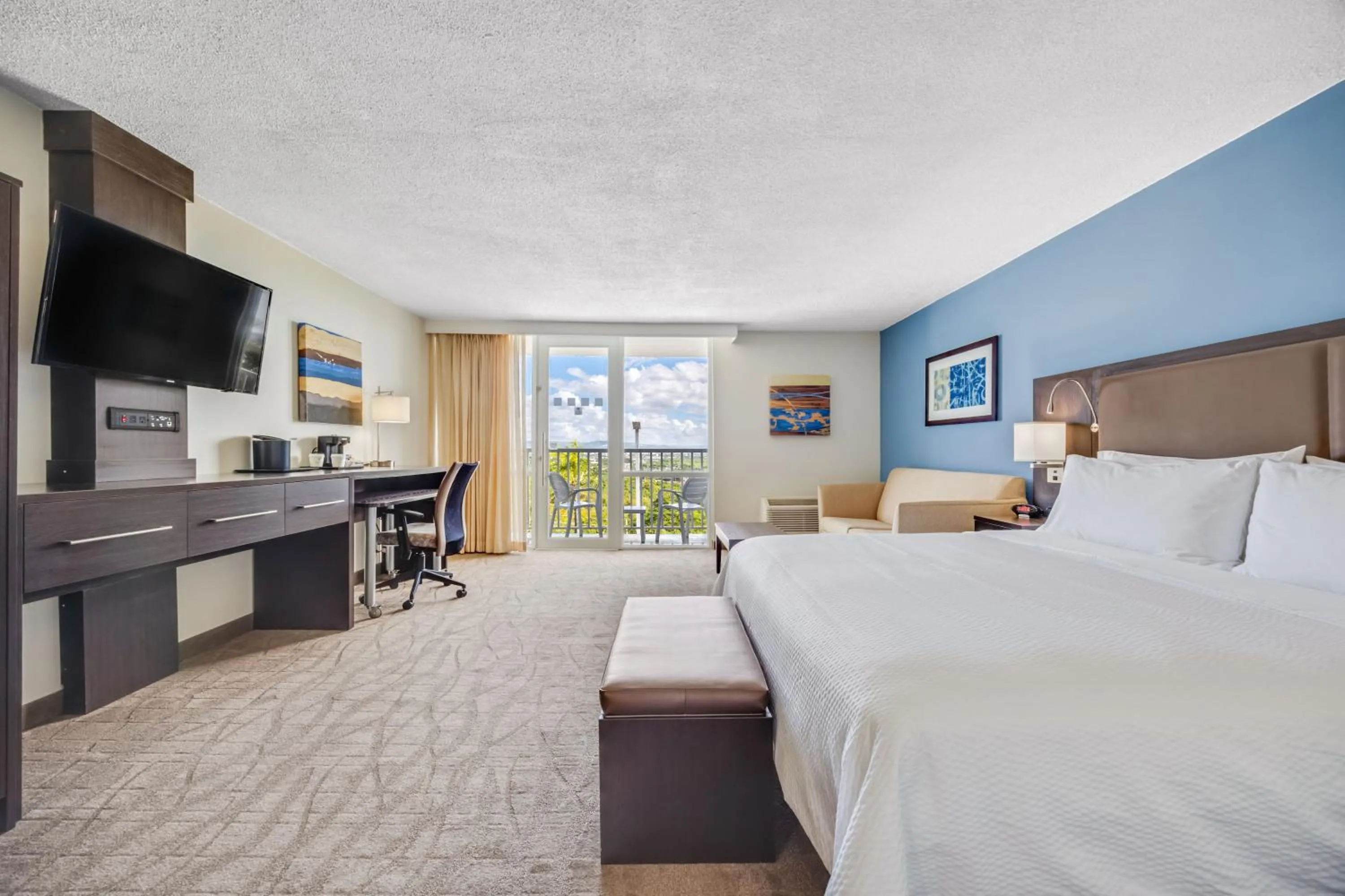 TV and multimedia, Bed in Holiday Inn Ponce & El Tropical Casino by IHG