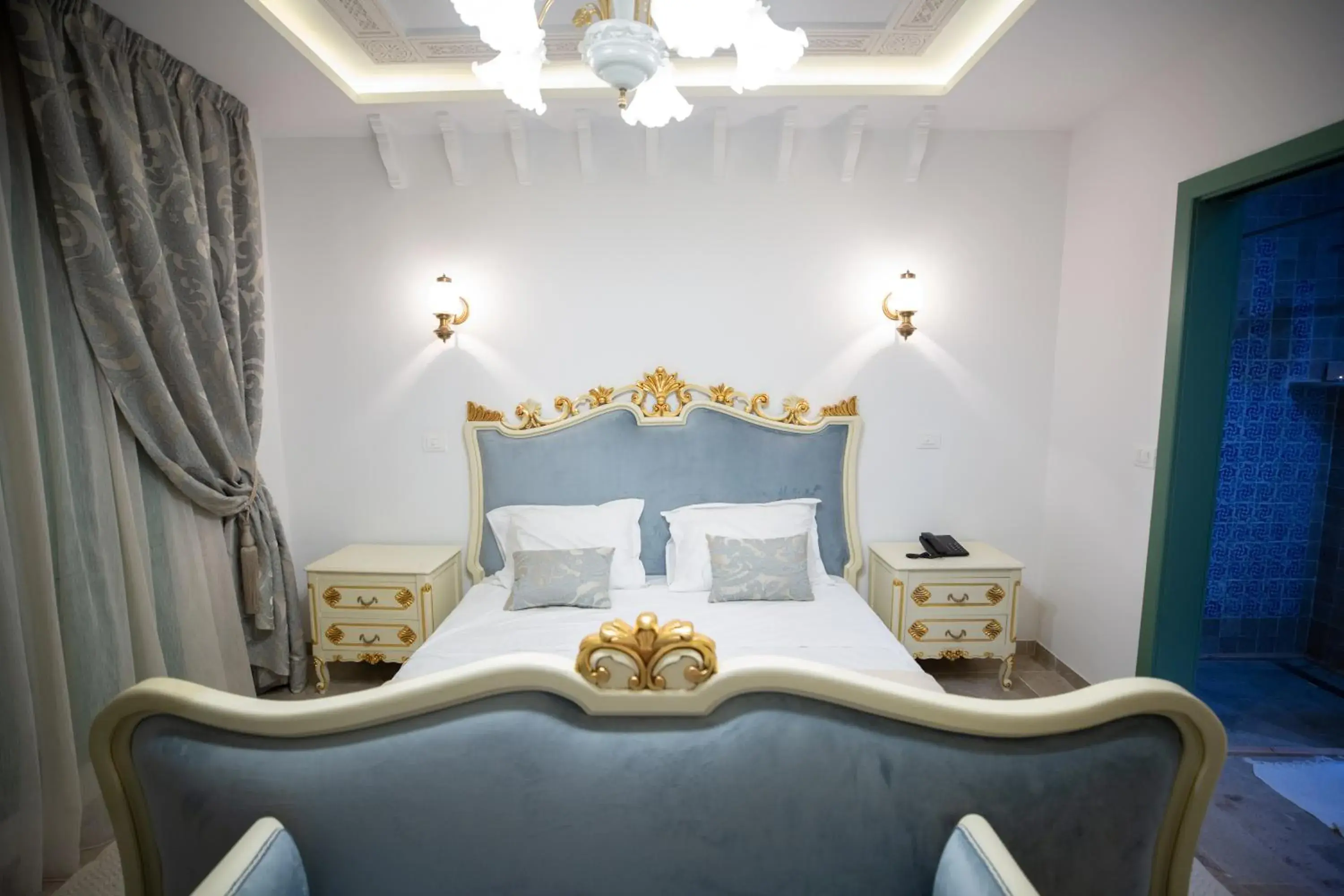 Deluxe Double Room with Shower in Dar Hammamet Guest House & Hammam Deluxe Double Room with Shower in Dar Hammamet Guest House & Hammam