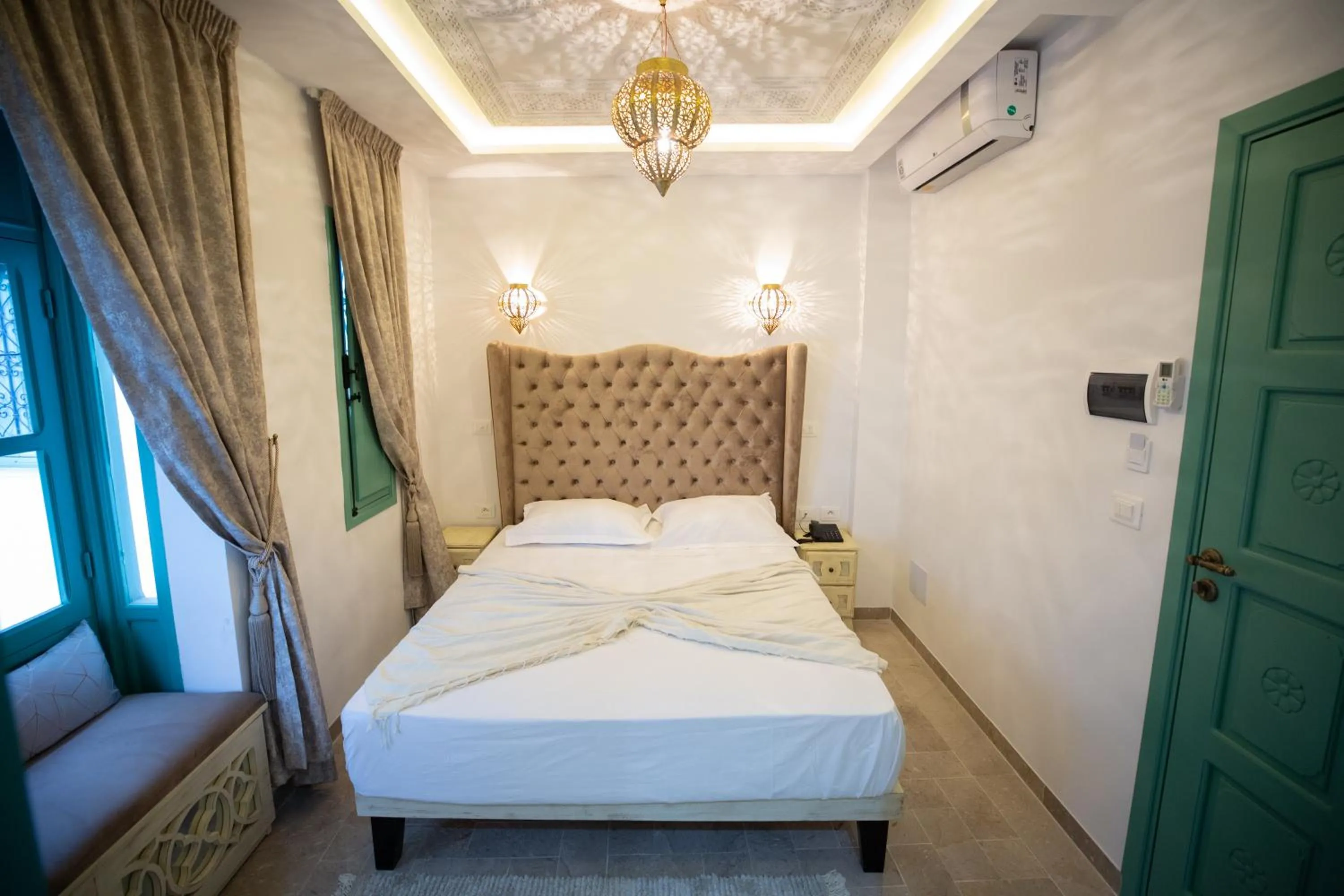 Bed in Dar Hammamet Guest House & Hammam