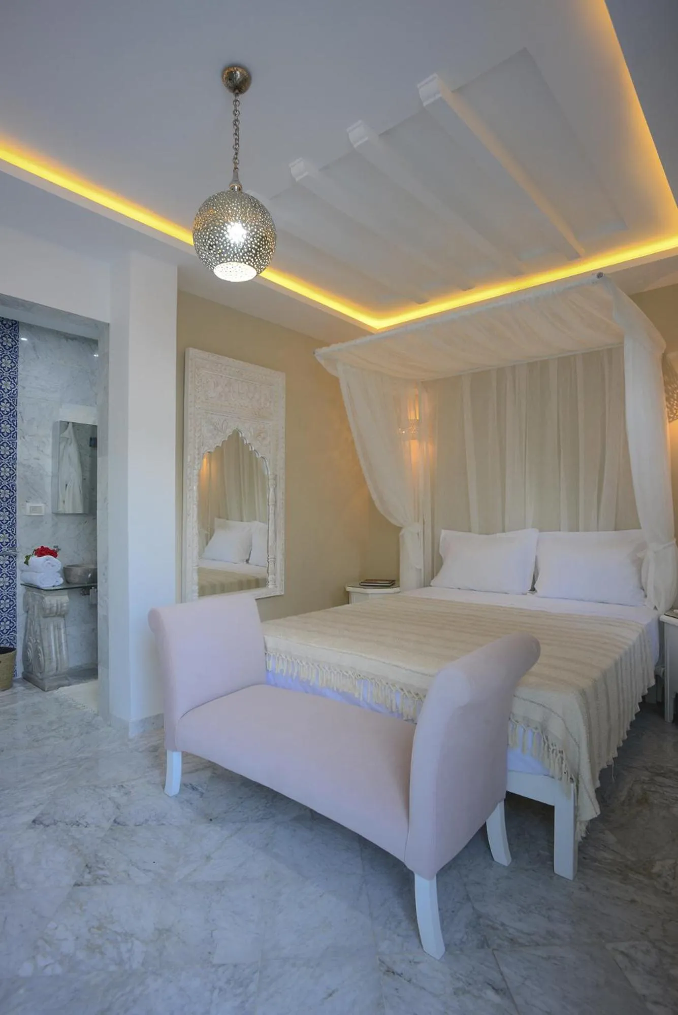 Bed in Dar Hammamet Guest House & Hammam