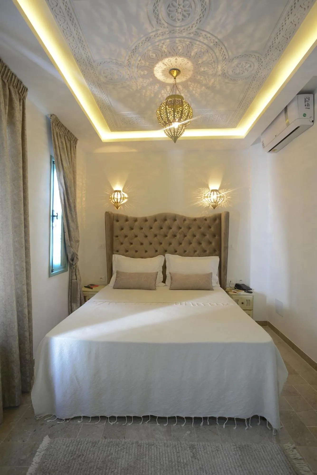 Bed in Dar Hammamet Guest House & Hammam