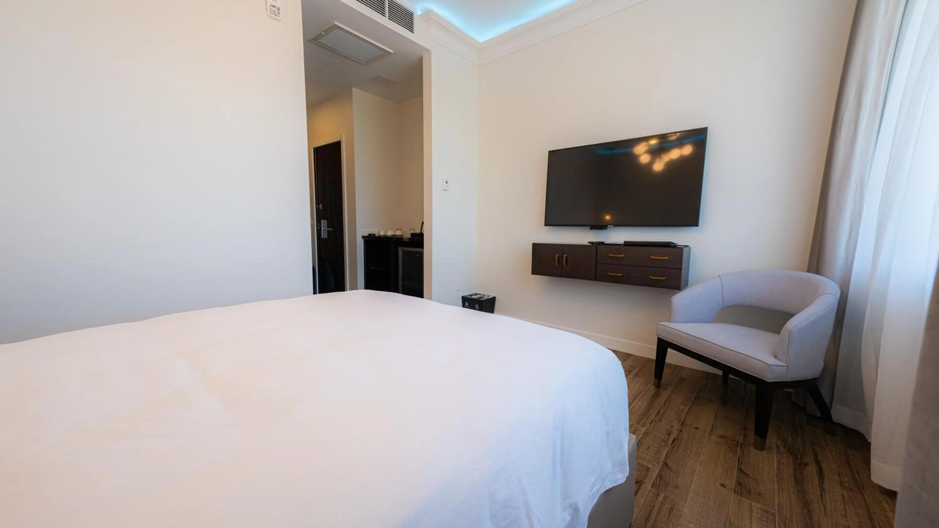 Bedroom in Mount Alverno Luxury Resorts