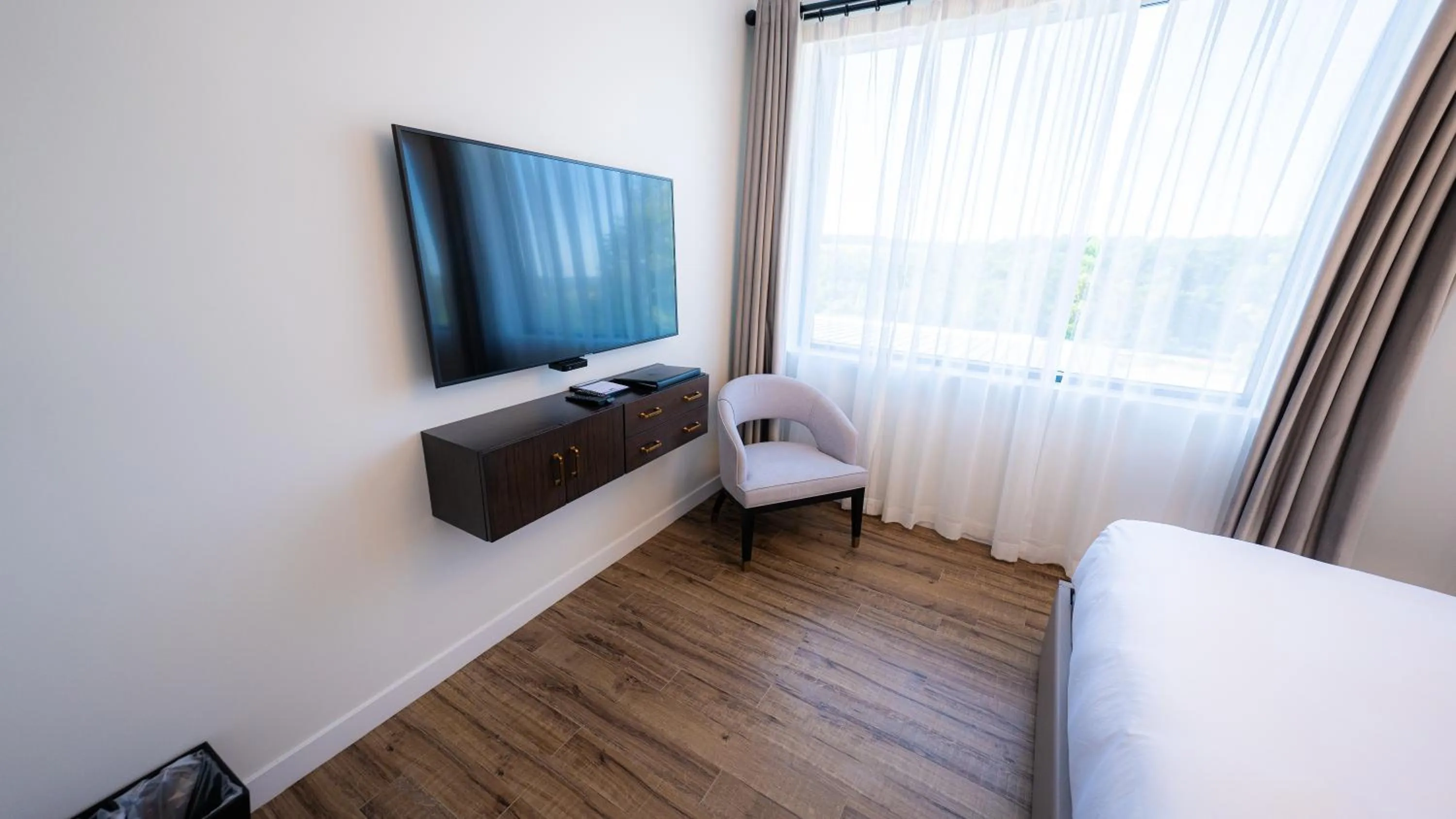 TV and multimedia in Mount Alverno Luxury Resorts