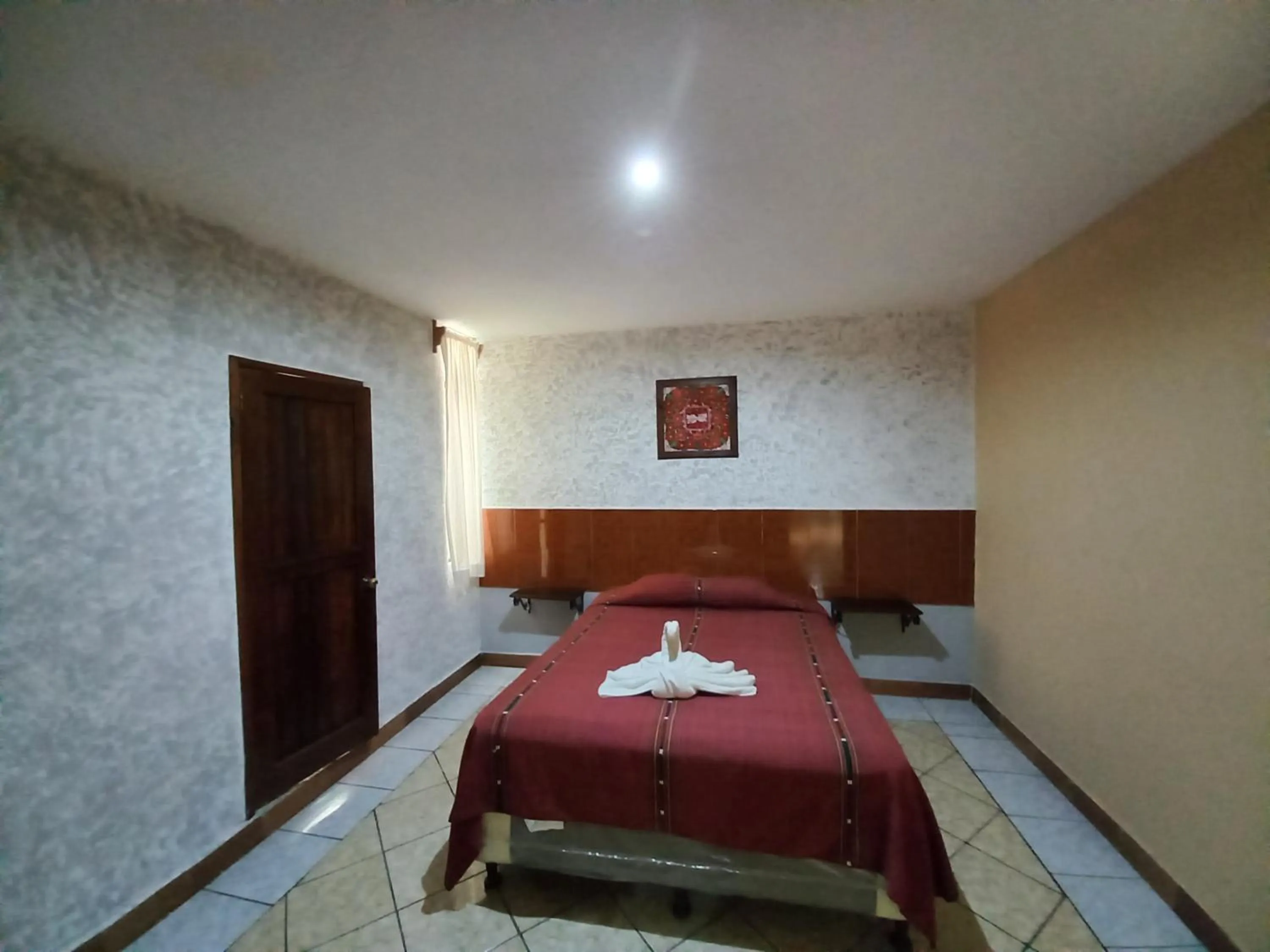 wedding, Bed in Hotel Nakbé Atitlán