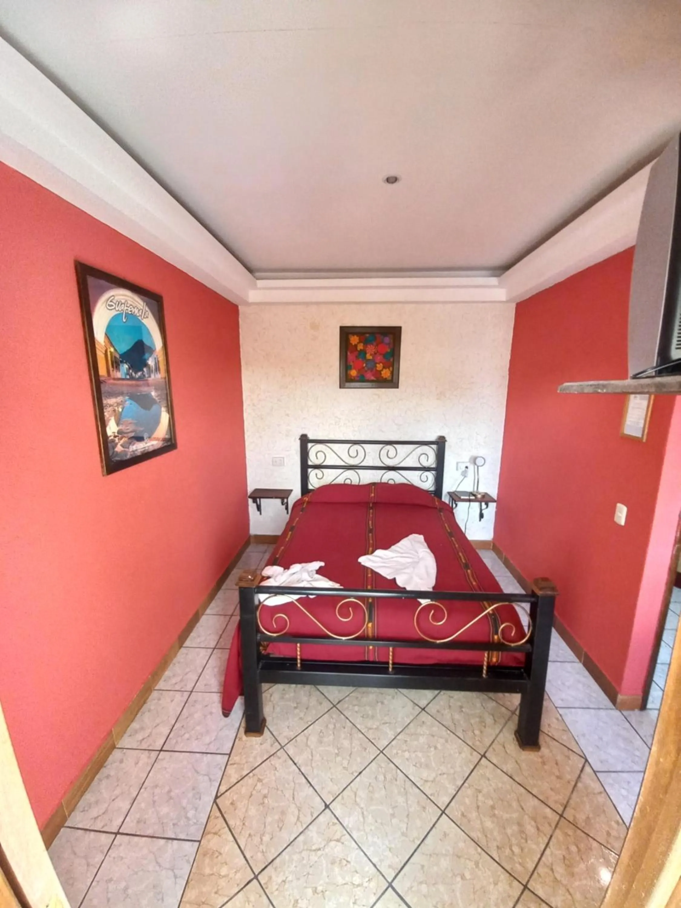 wedding, Bed in Hotel Nakbé Atitlán