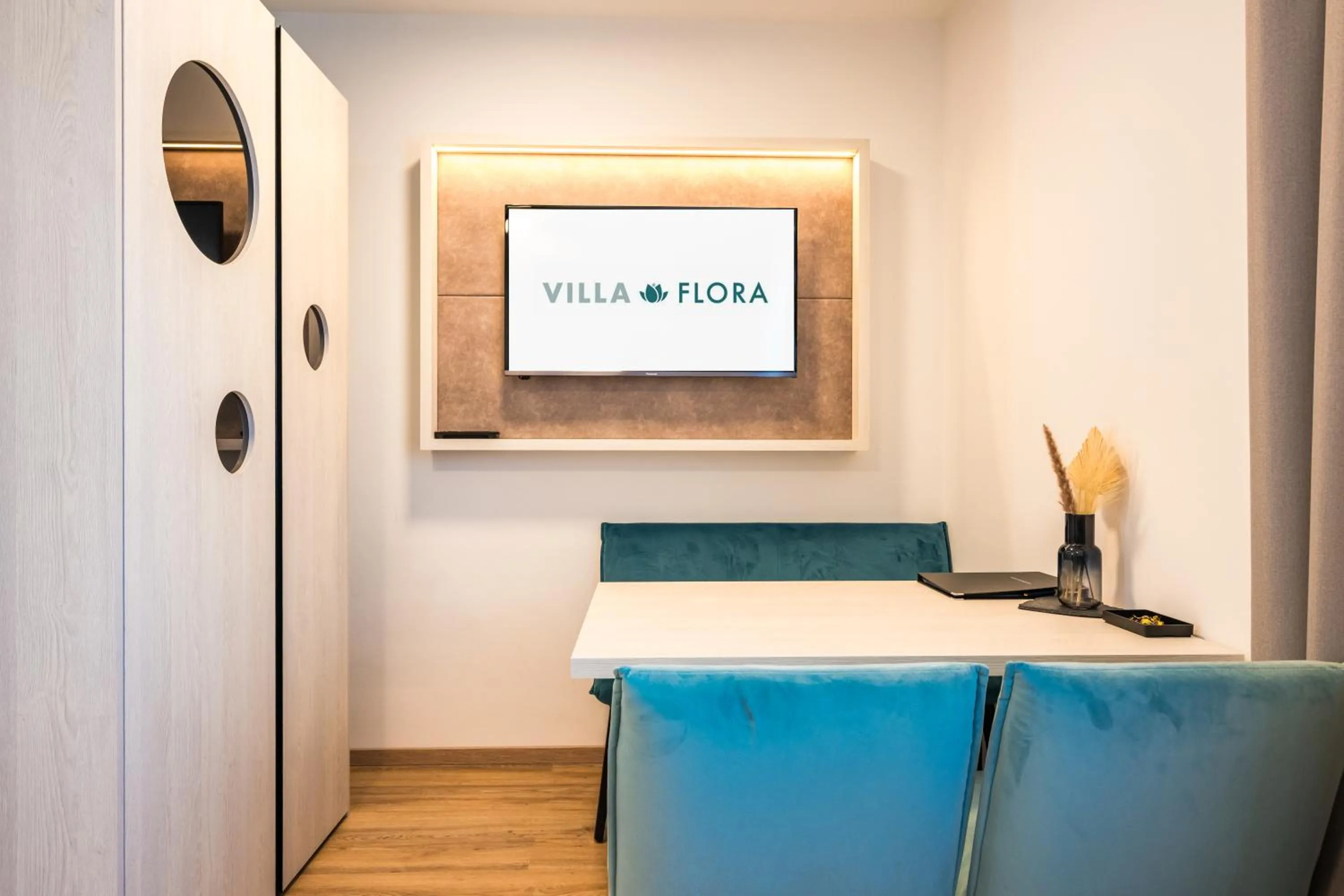 TV and multimedia in Hotel Villa Flora