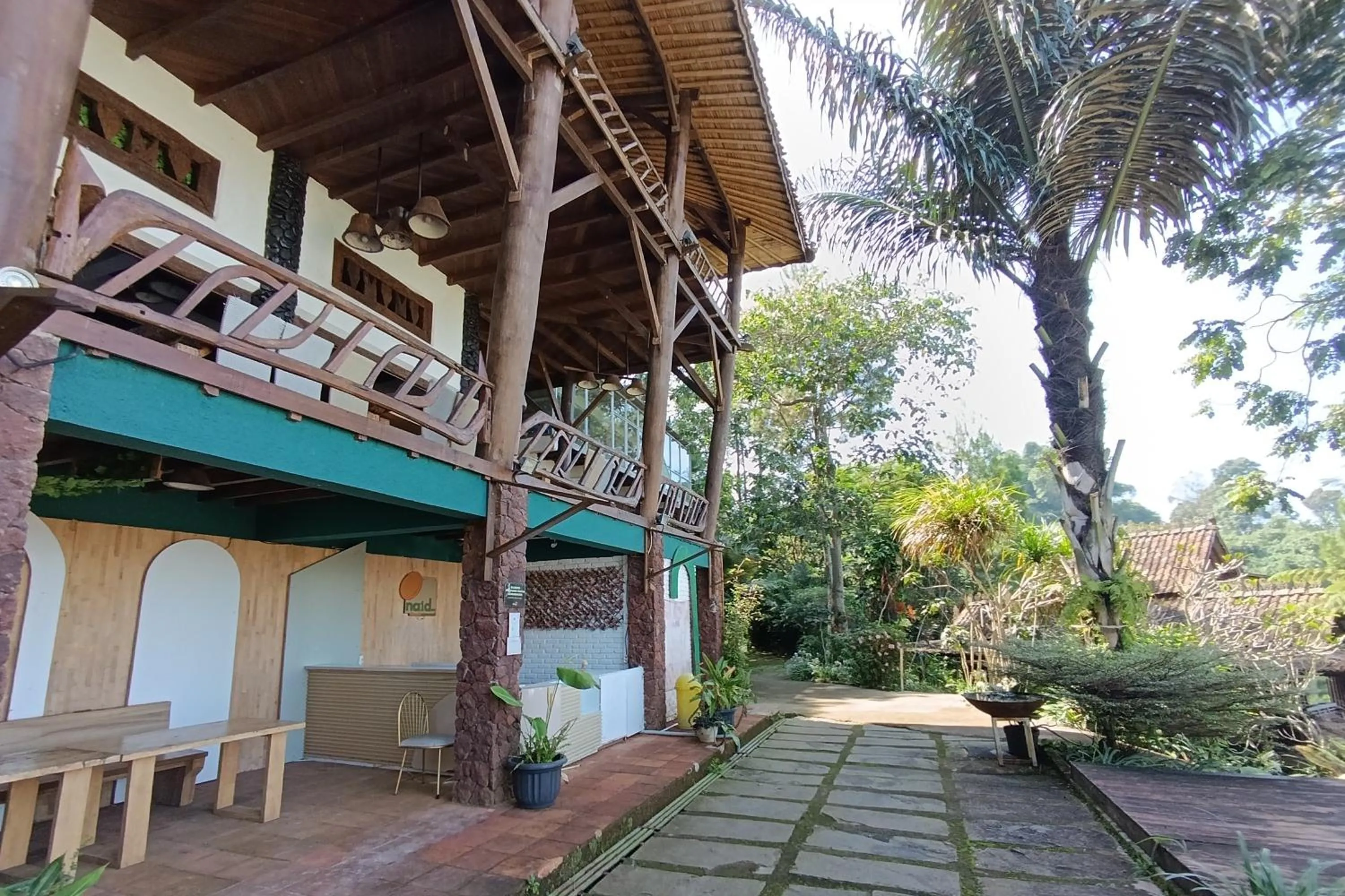 Property building in Mendulang by Belza