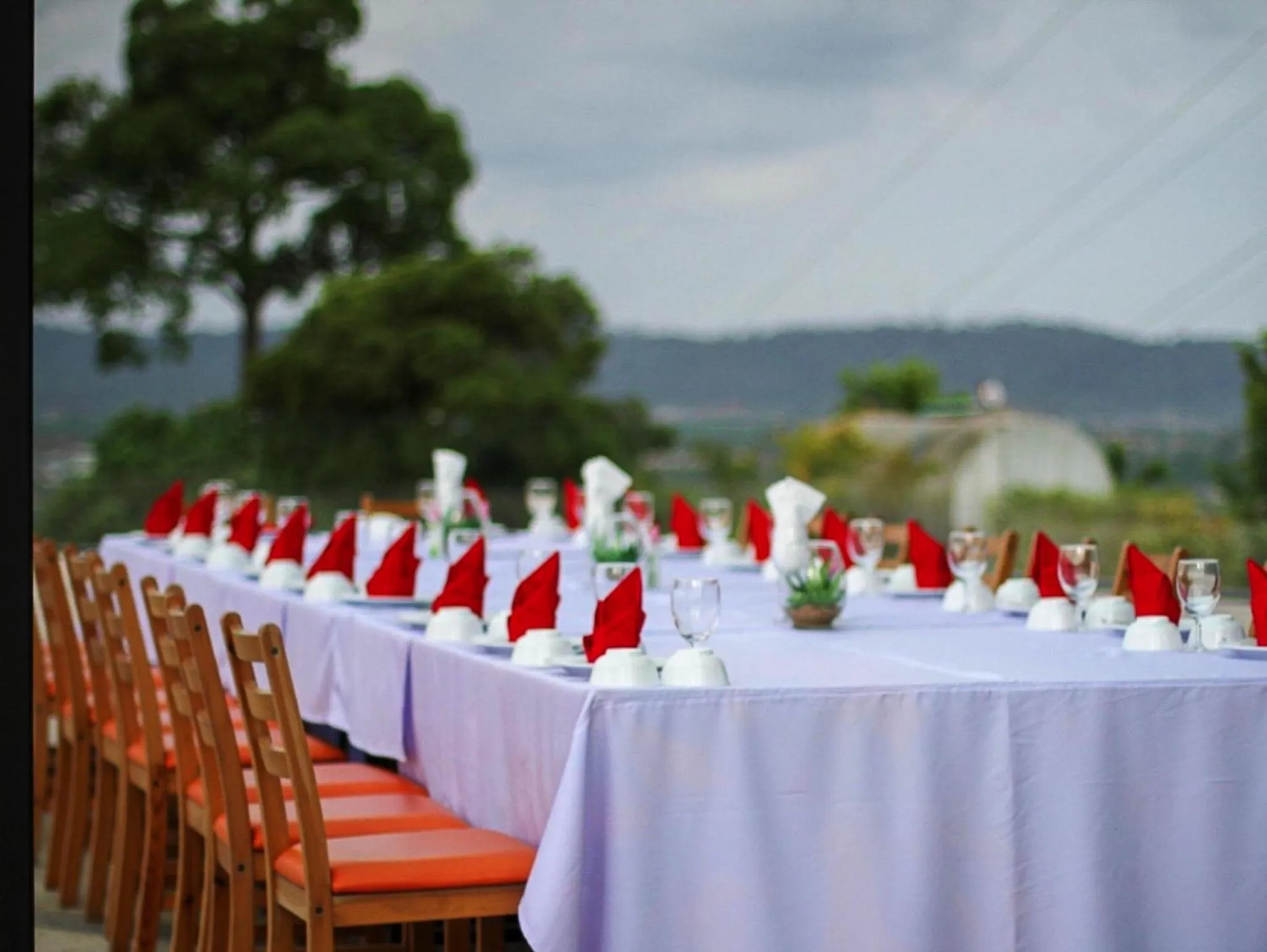 Restaurant/places to eat in Sky View Luxury Pool Villa - SHA