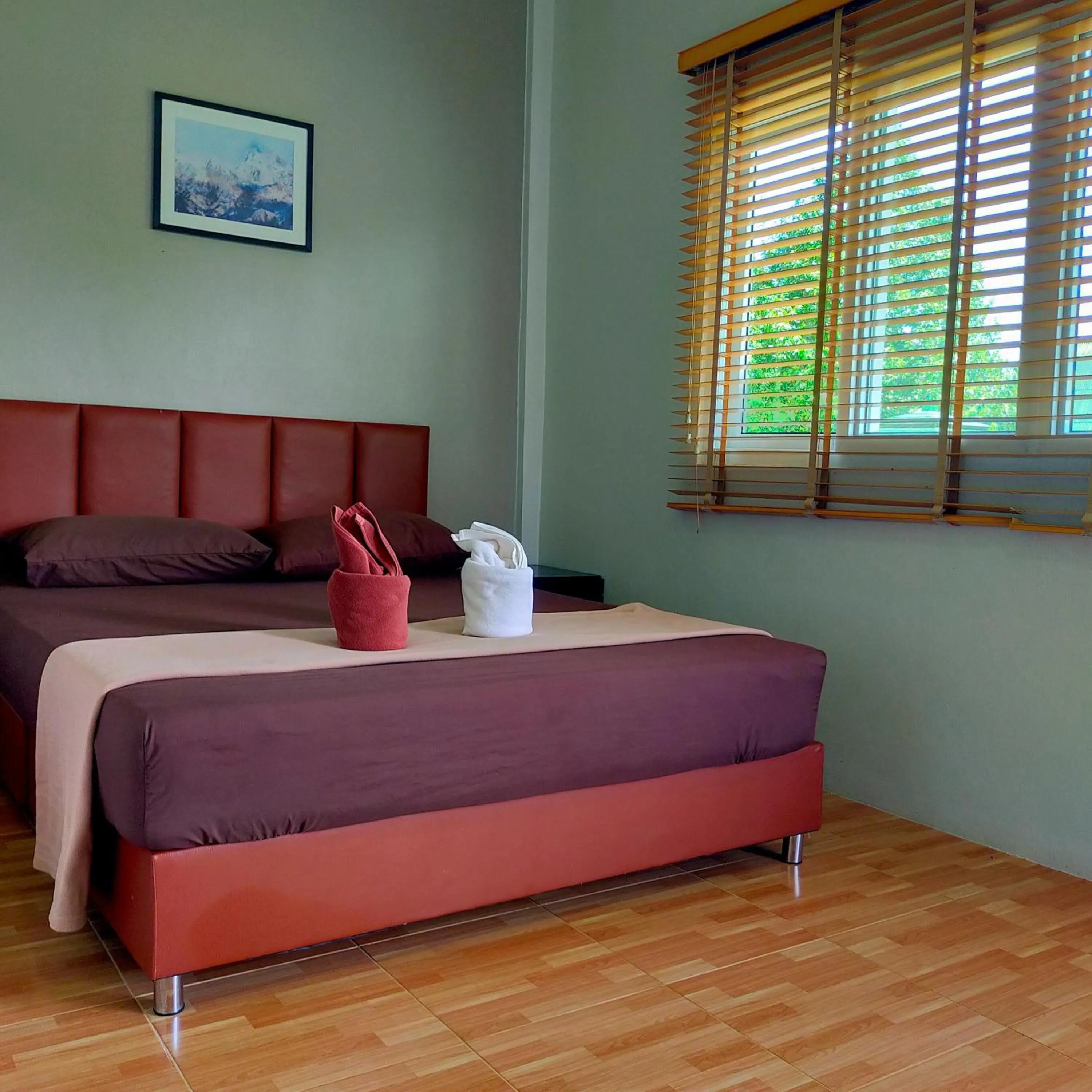 Bed in Davy Cottage Phuket