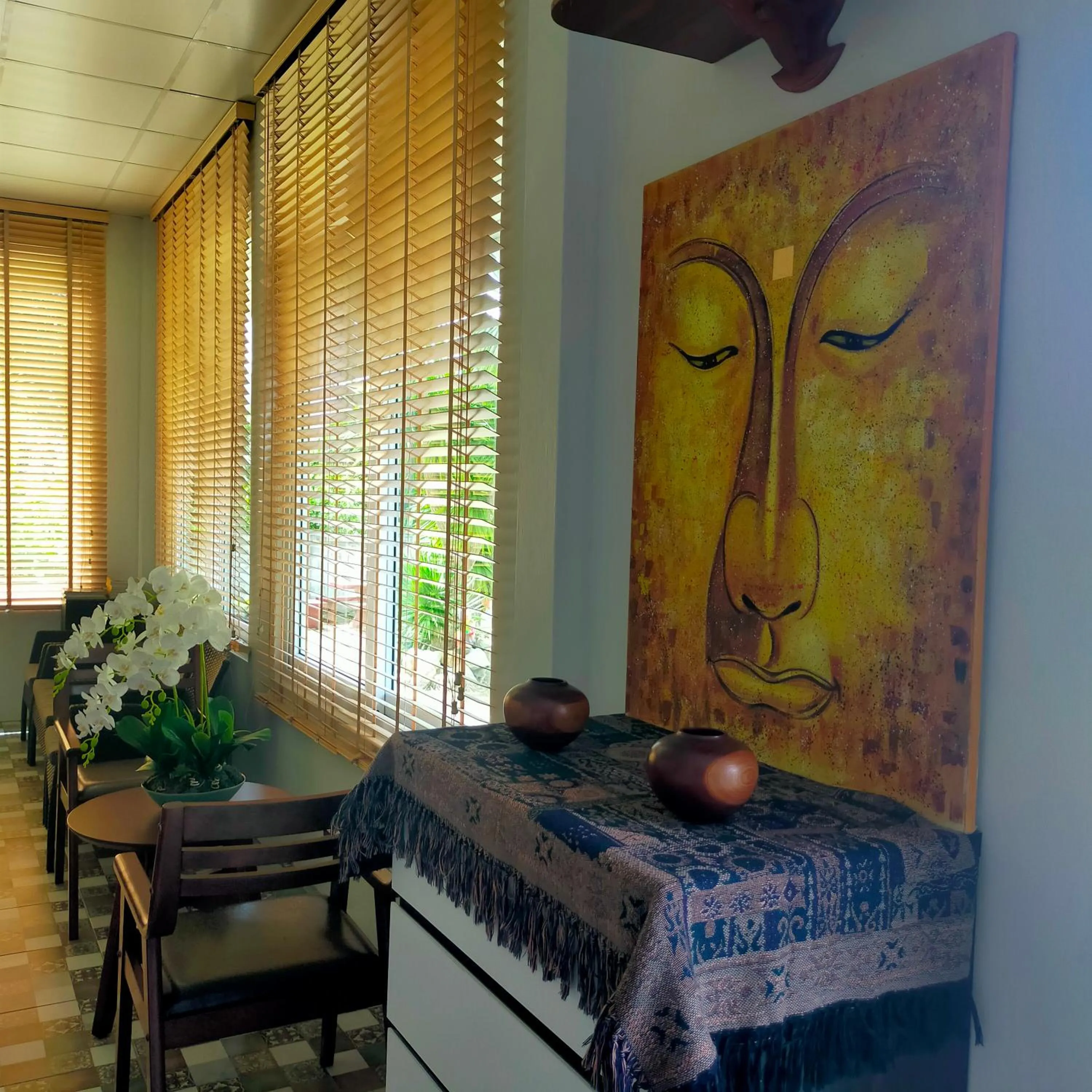 Bed in Davy Cottage Phuket