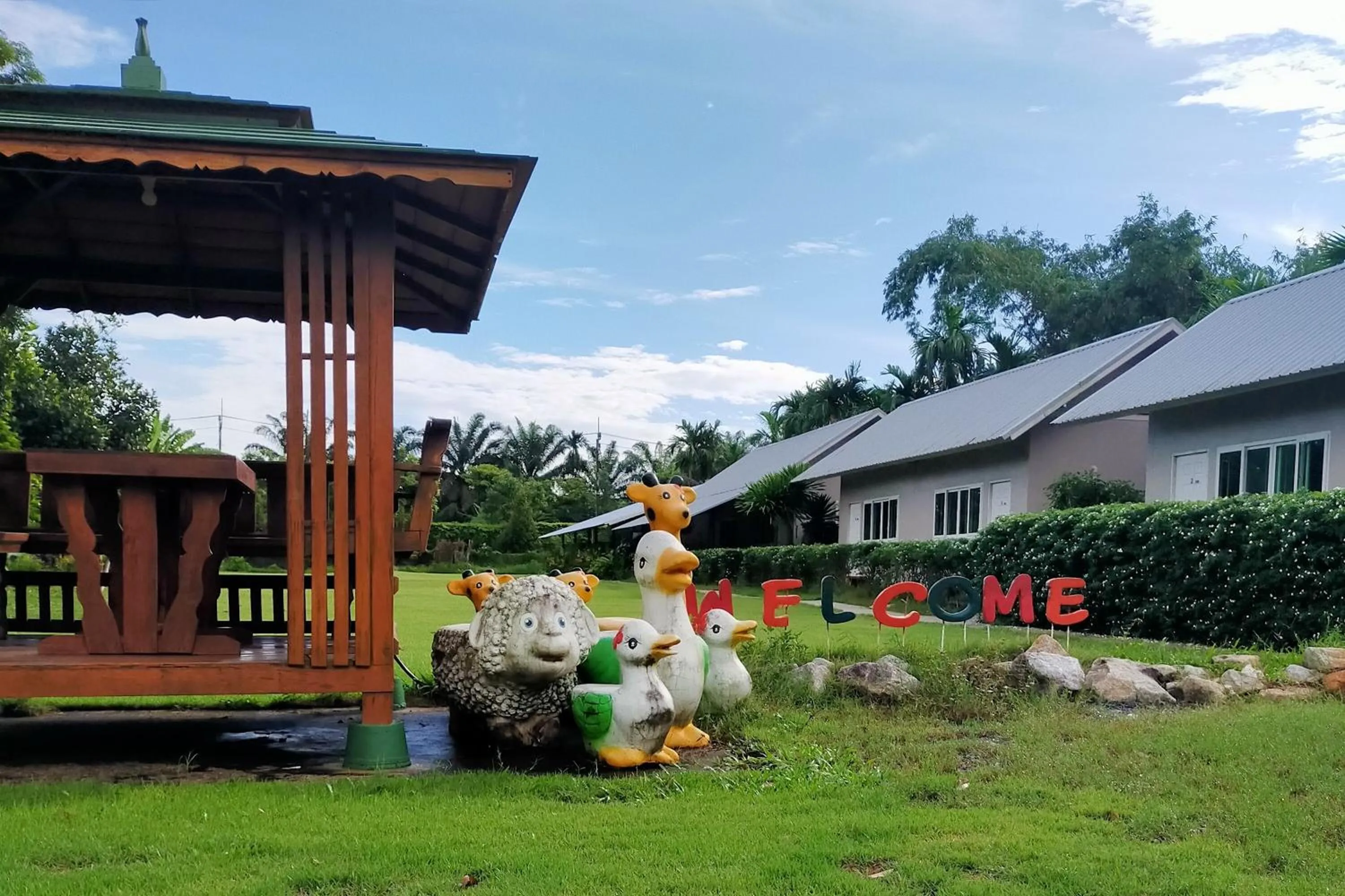 Property building in Davy Cottage Phuket