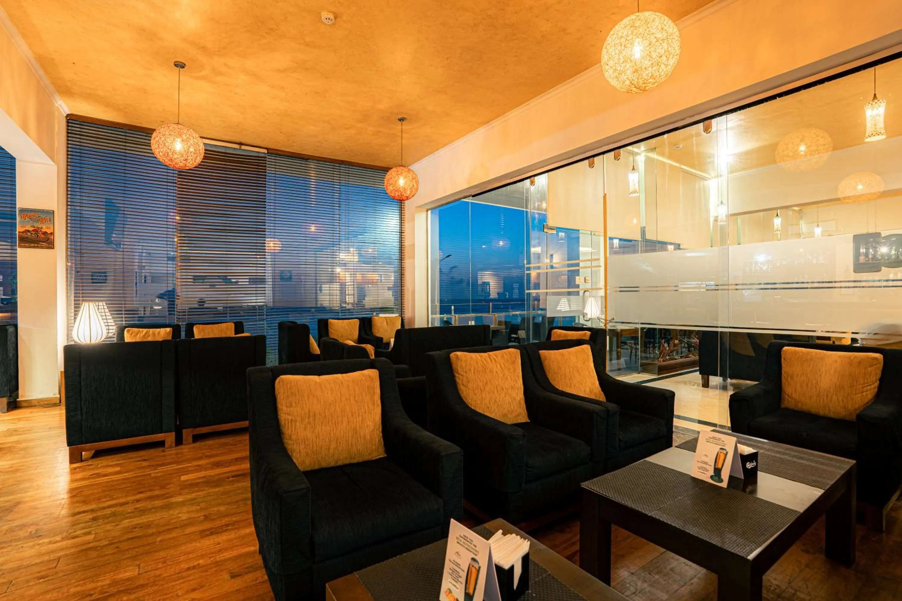 Lounge or bar in Mirage Colombo