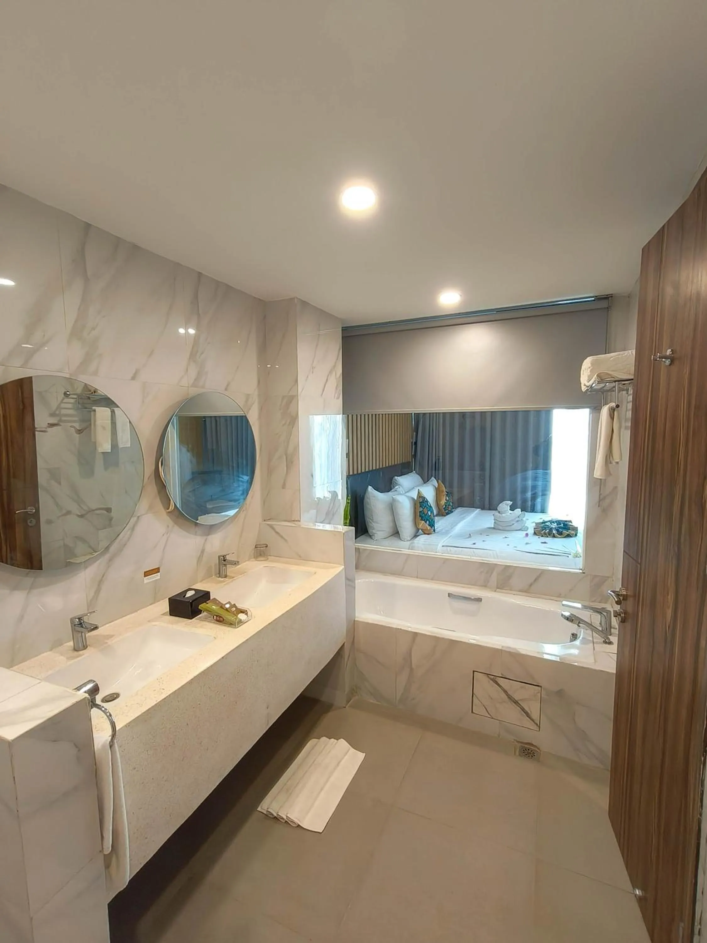 Bed in Raja Hotel Kuta Mandalika Resort & Convention