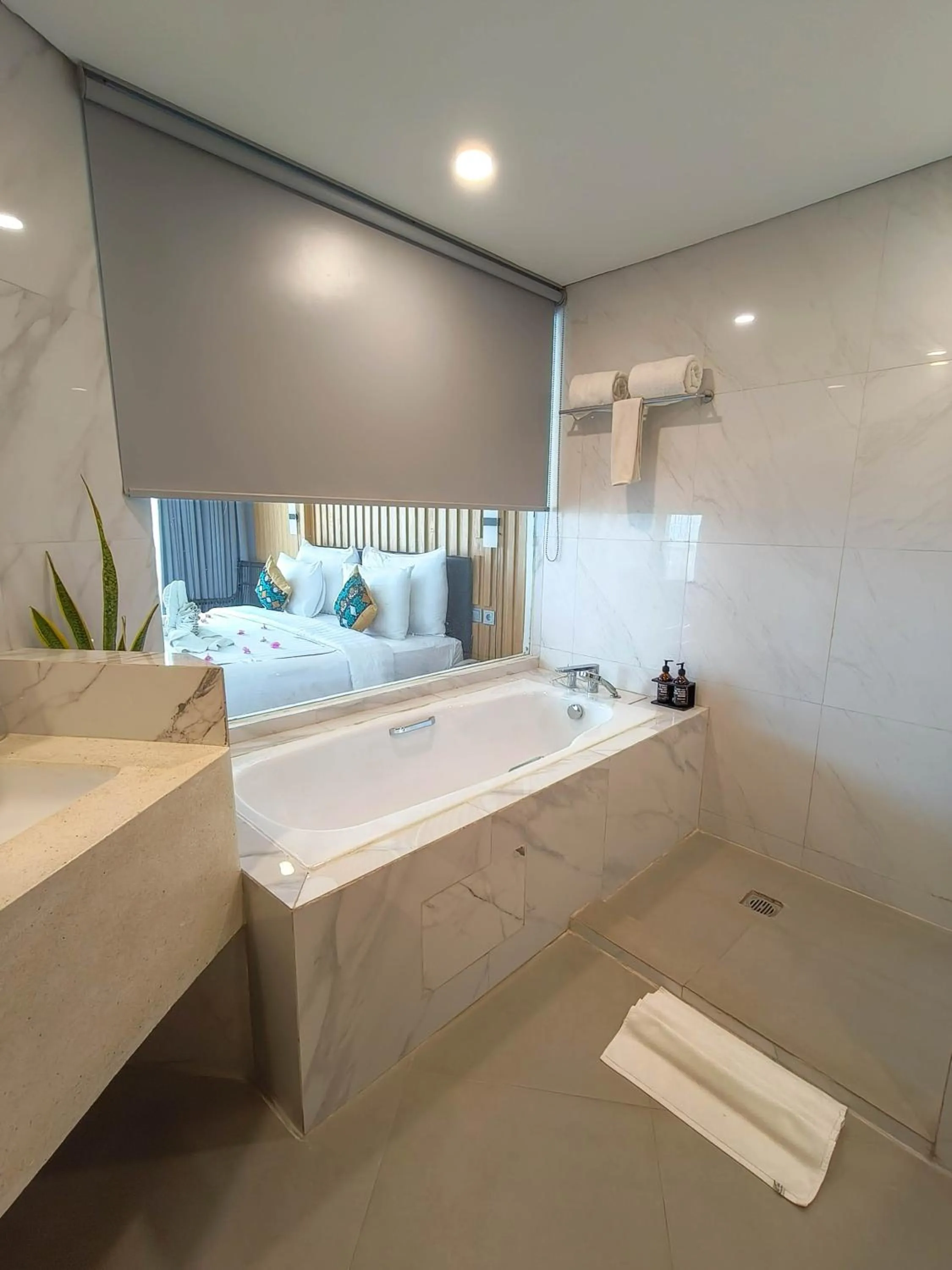 Bed in Raja Hotel Kuta Mandalika Resort & Convention