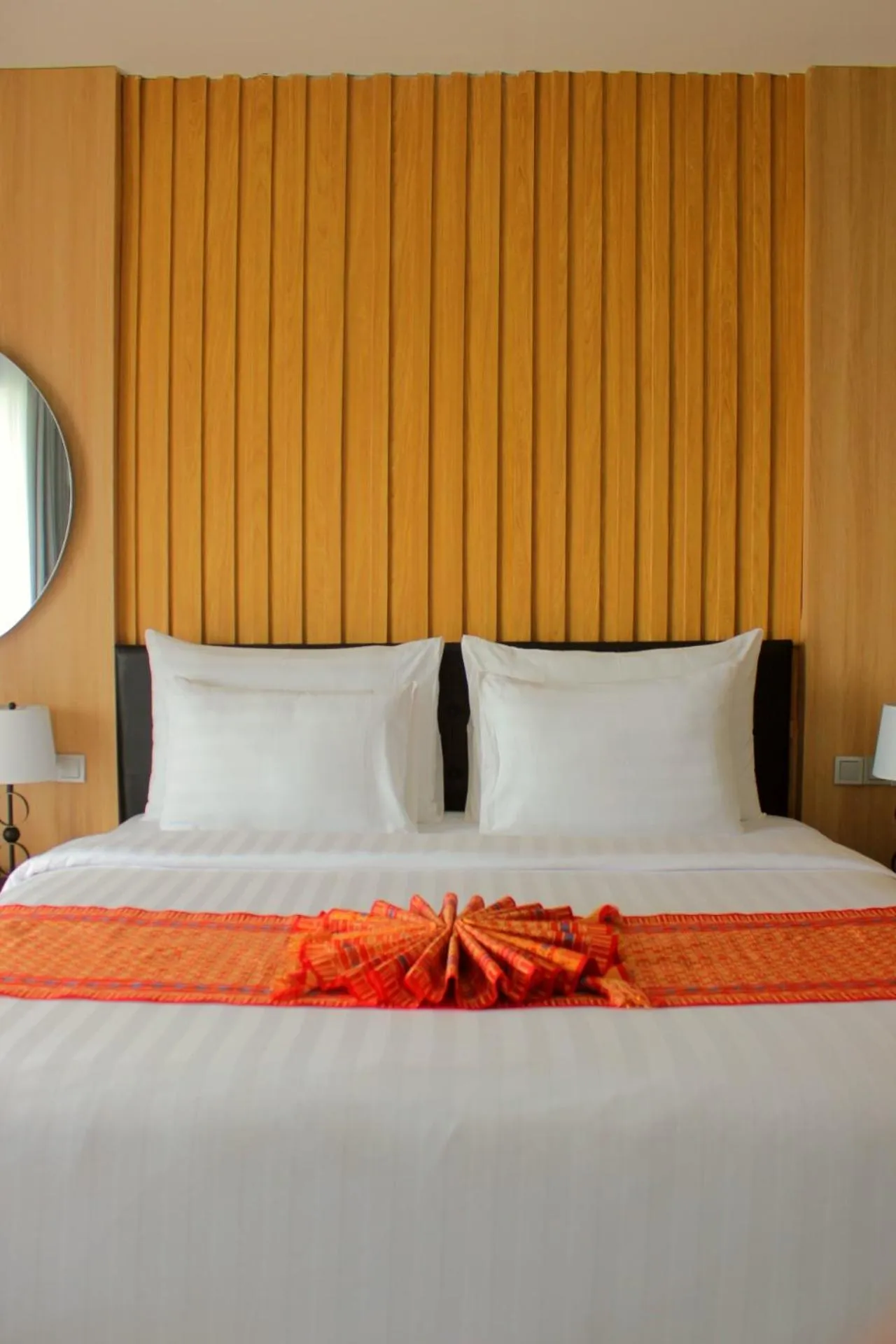 Bed in Raja Hotel Kuta Mandalika Resort & Convention