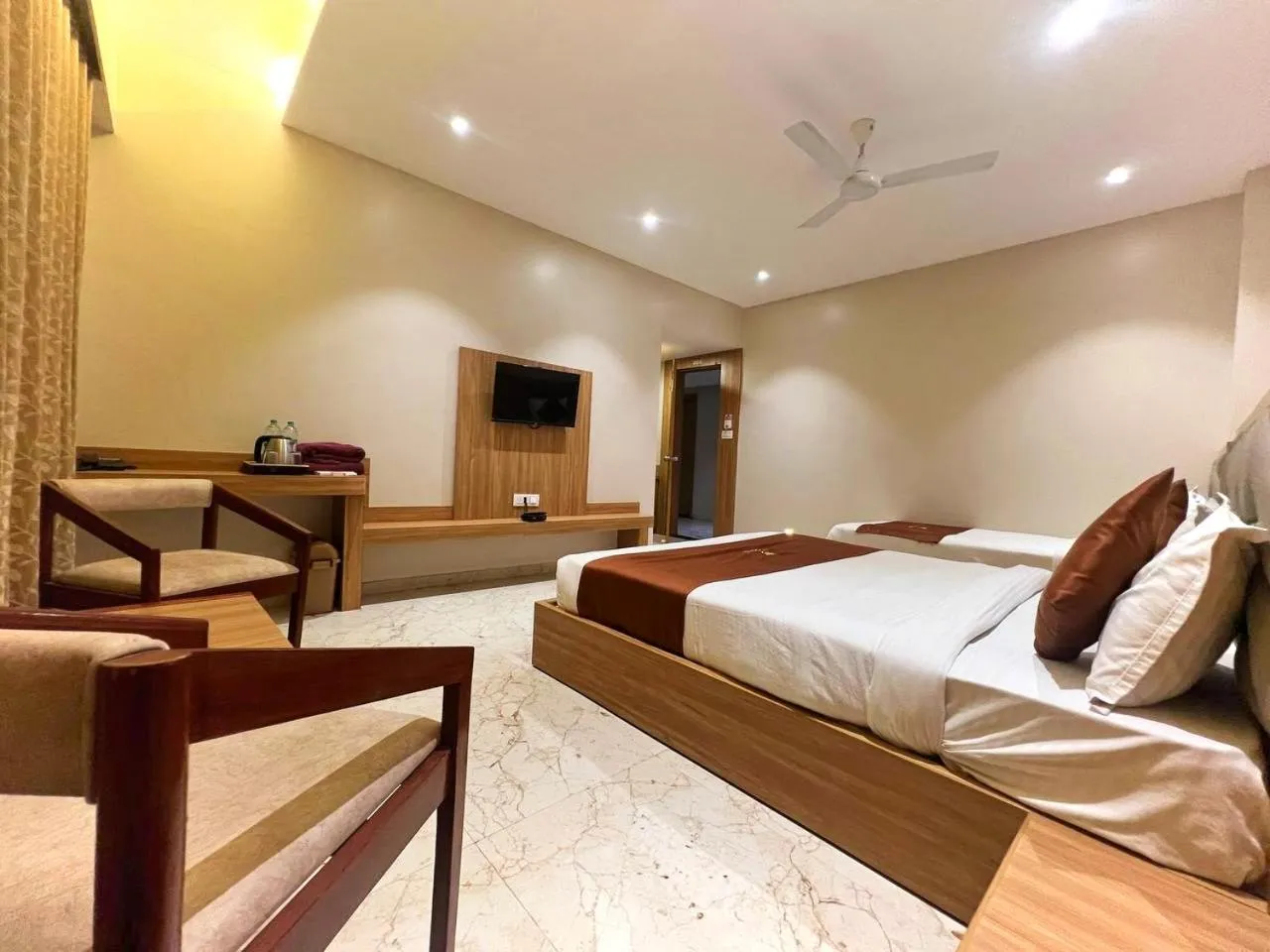 View (from property/room), Bed in Hotel 9 Coin