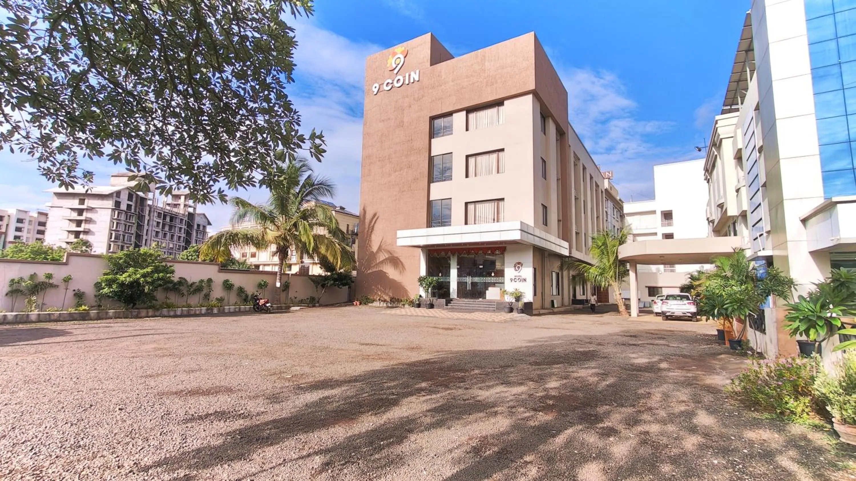 Property building in Hotel 9 Coin