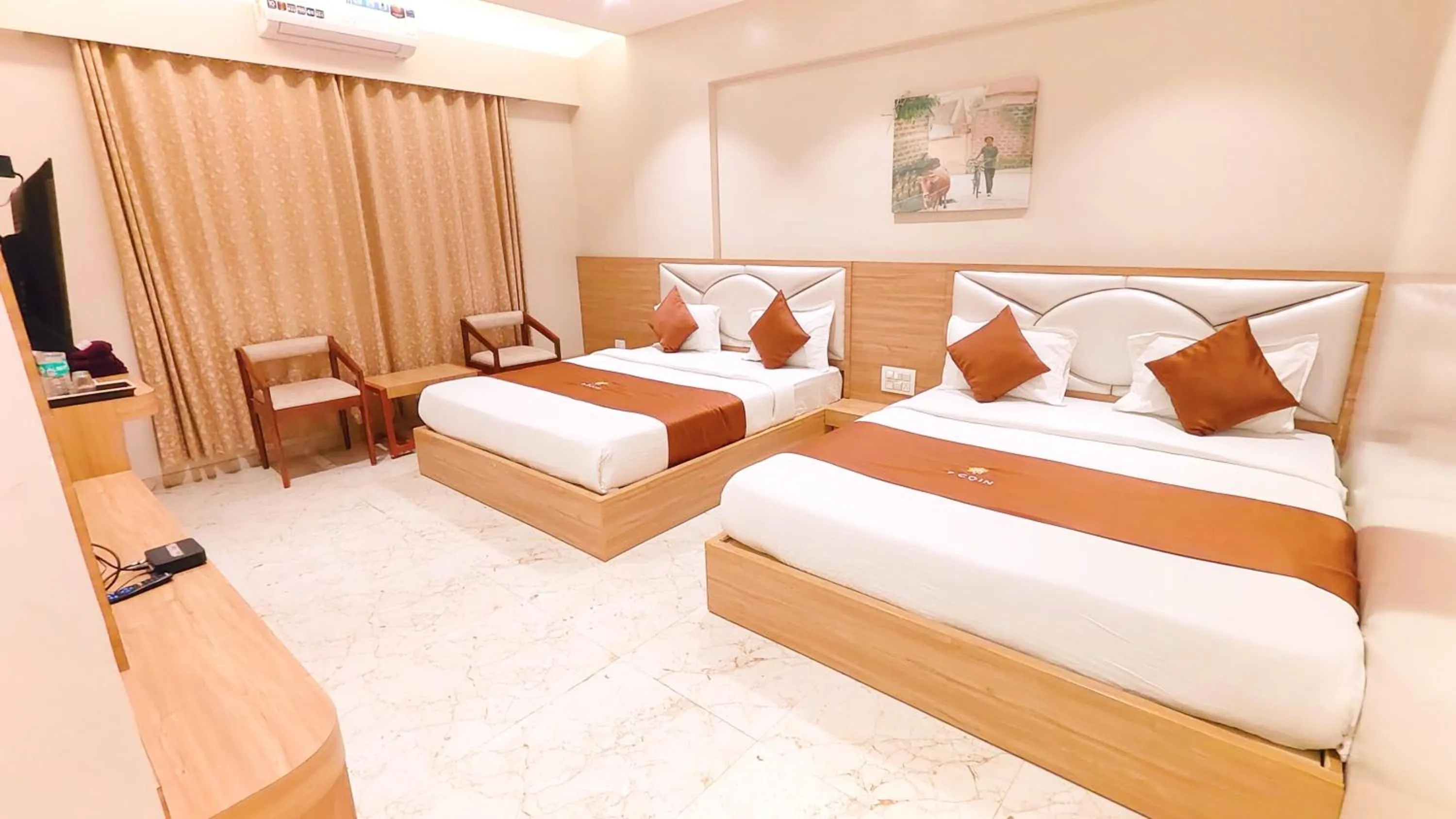 Living room, Bed in Hotel 9 Coin