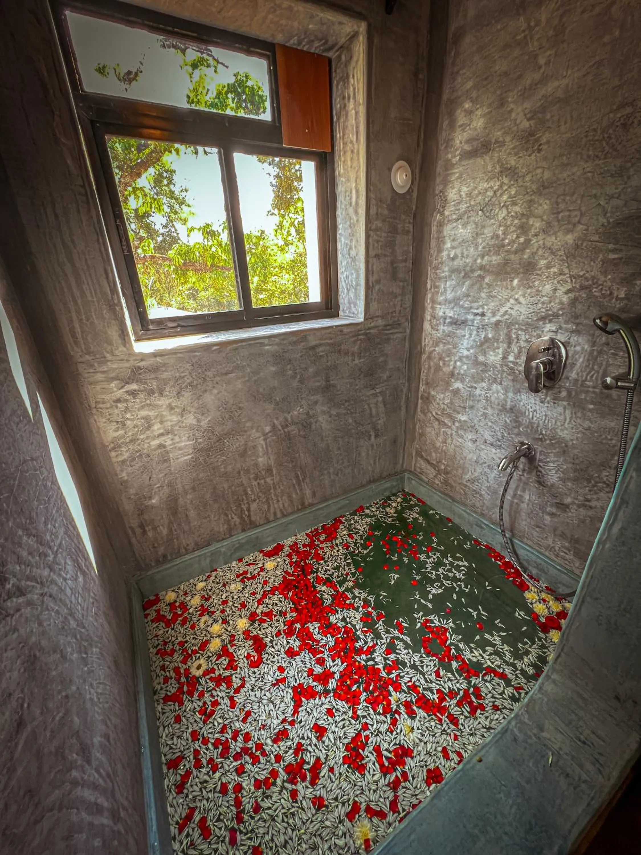 Bathroom in Nalanda Retreat Goa By Mandrem Beach