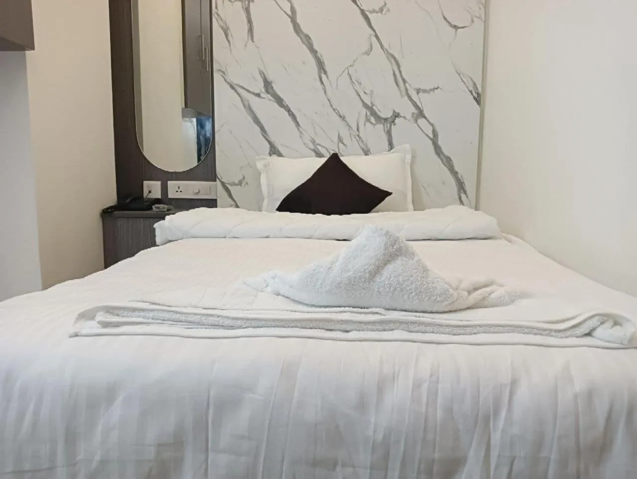 Bed in Sanns Tropicana