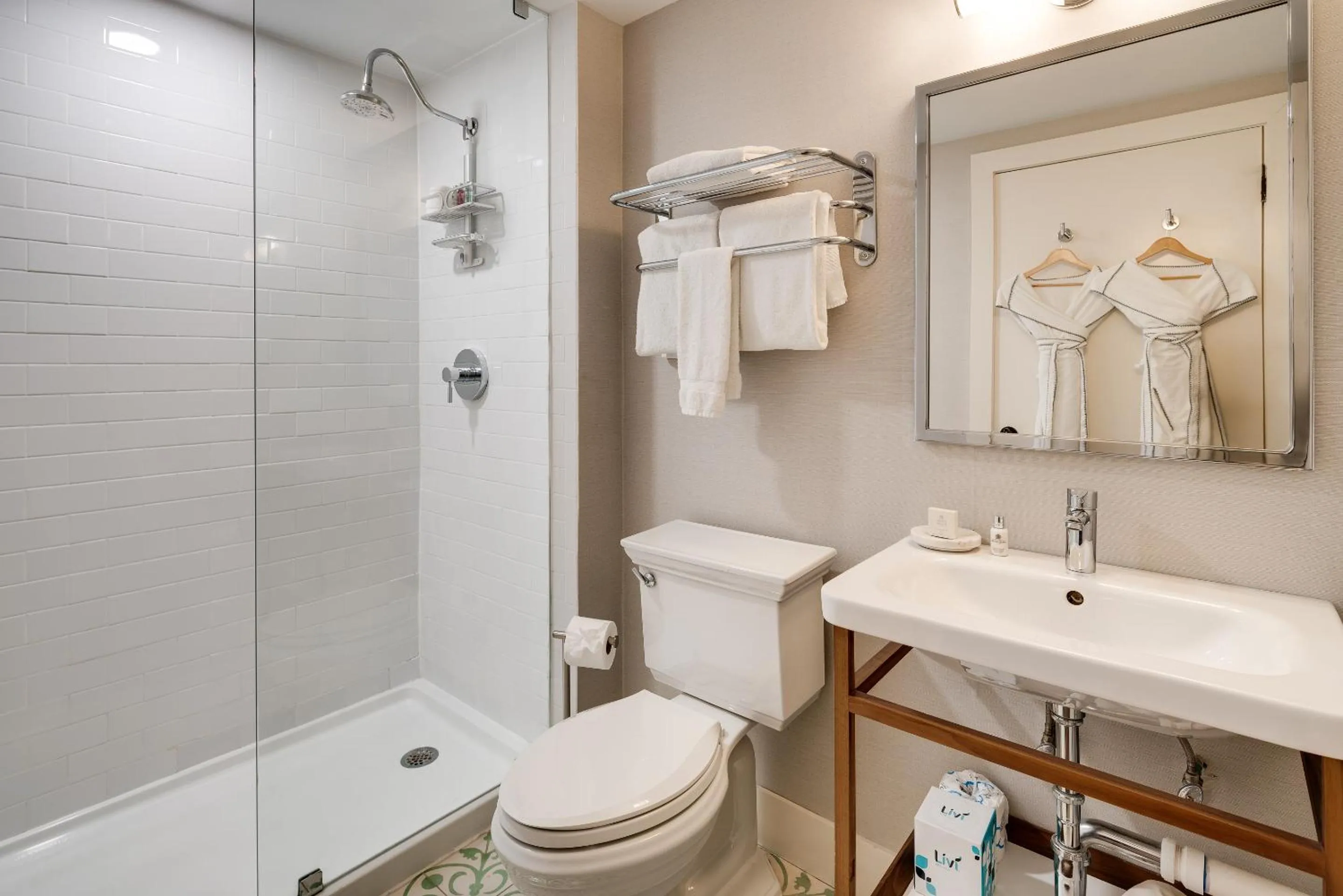 Shower in The Savoy Hotel & Beach Club