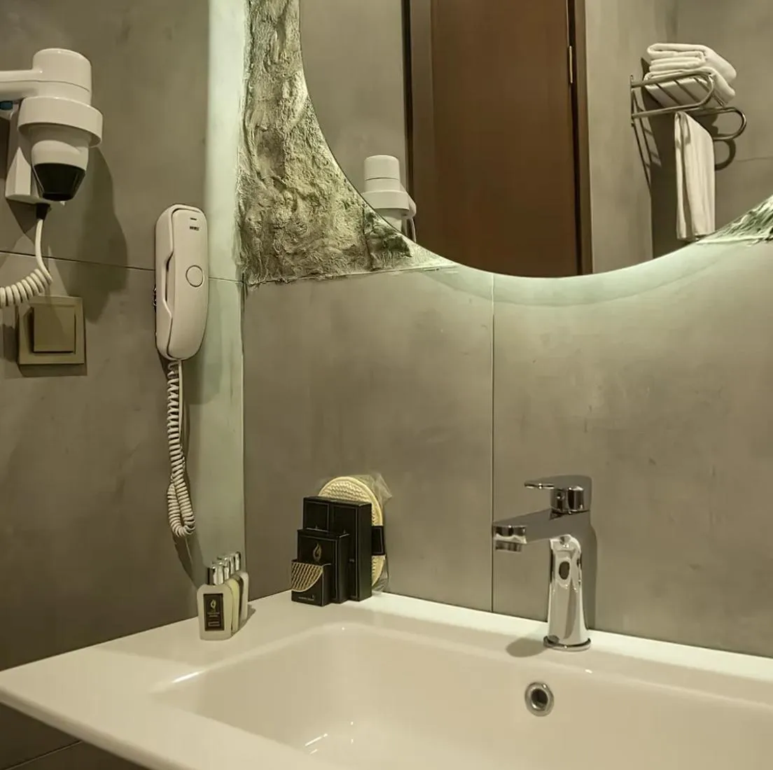 Bathroom in The Erzurum Hotel