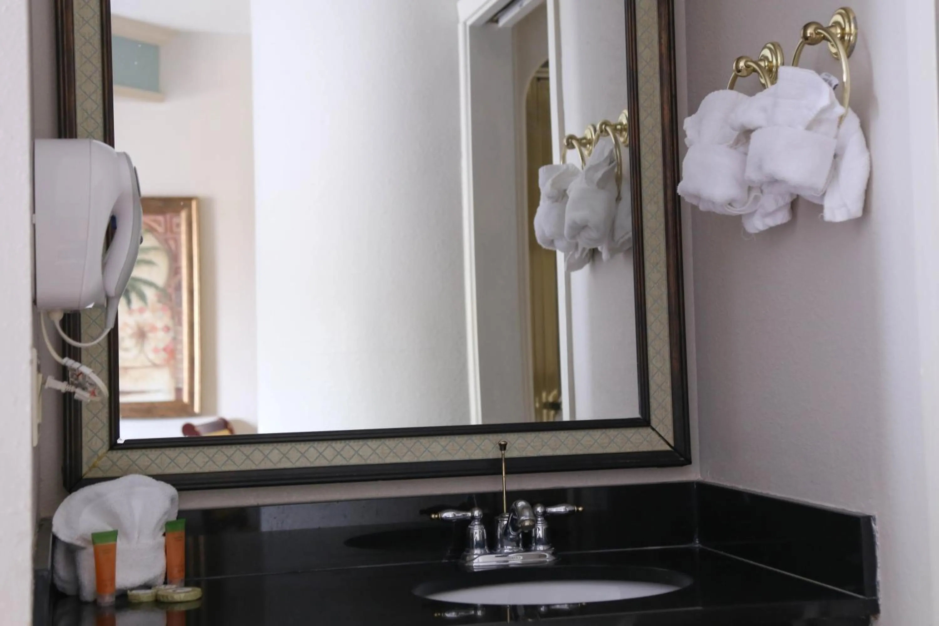 Destiny Palms Hotel Maingate West