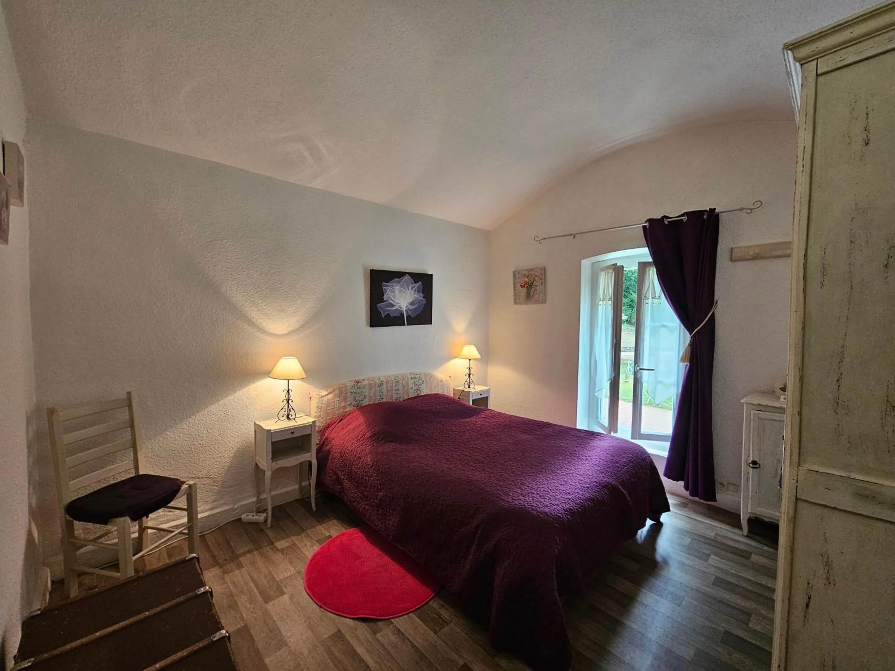 Photo of the whole room in Château de MontSablé