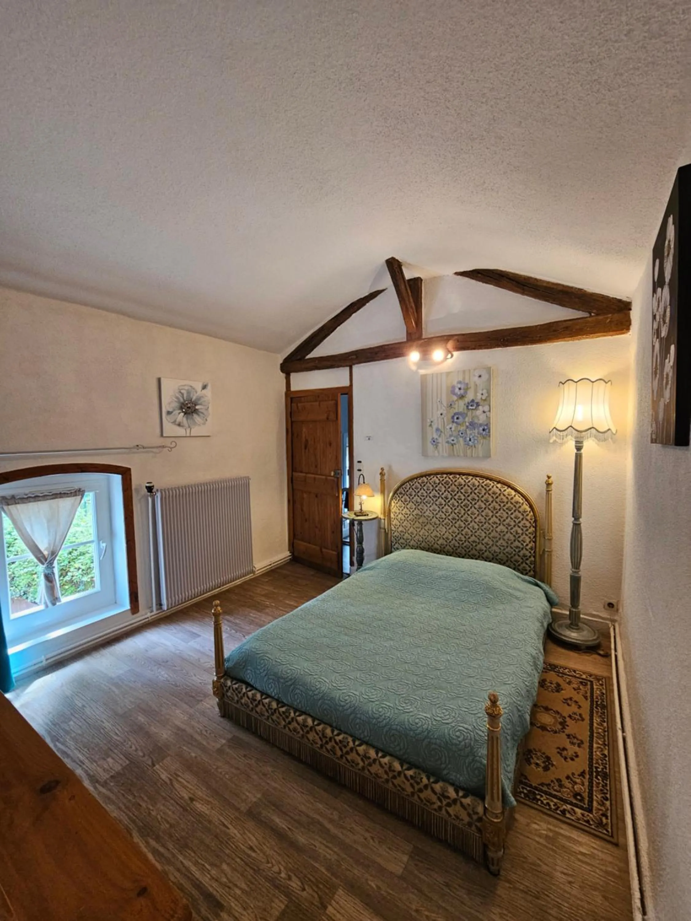 Bed in Château de MontSablé