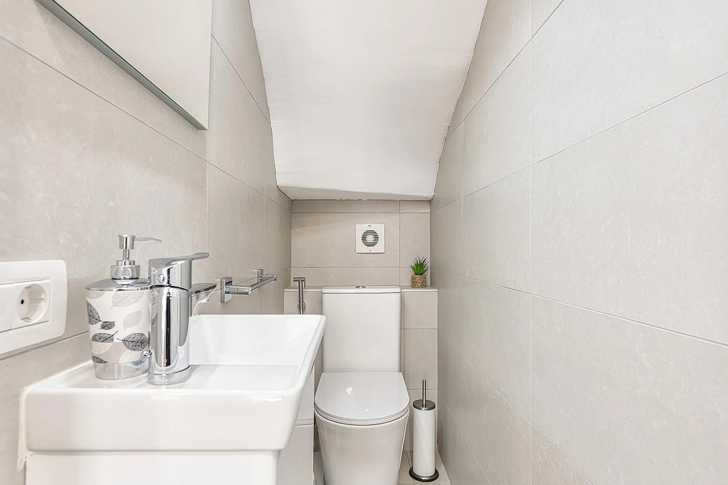 Bathroom in Villetta Green oasis club