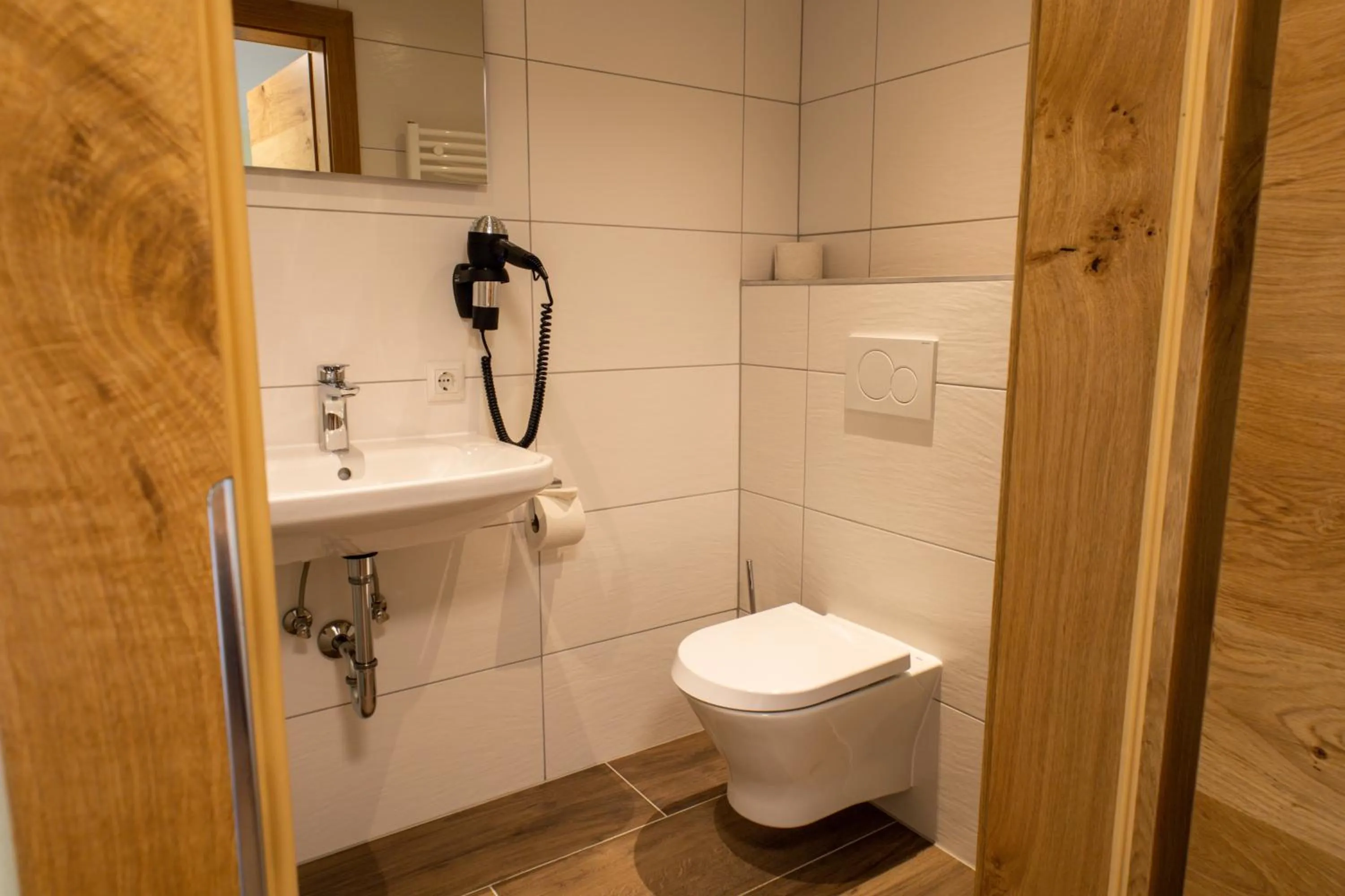 Bathroom in Gasthof Dreiländereck