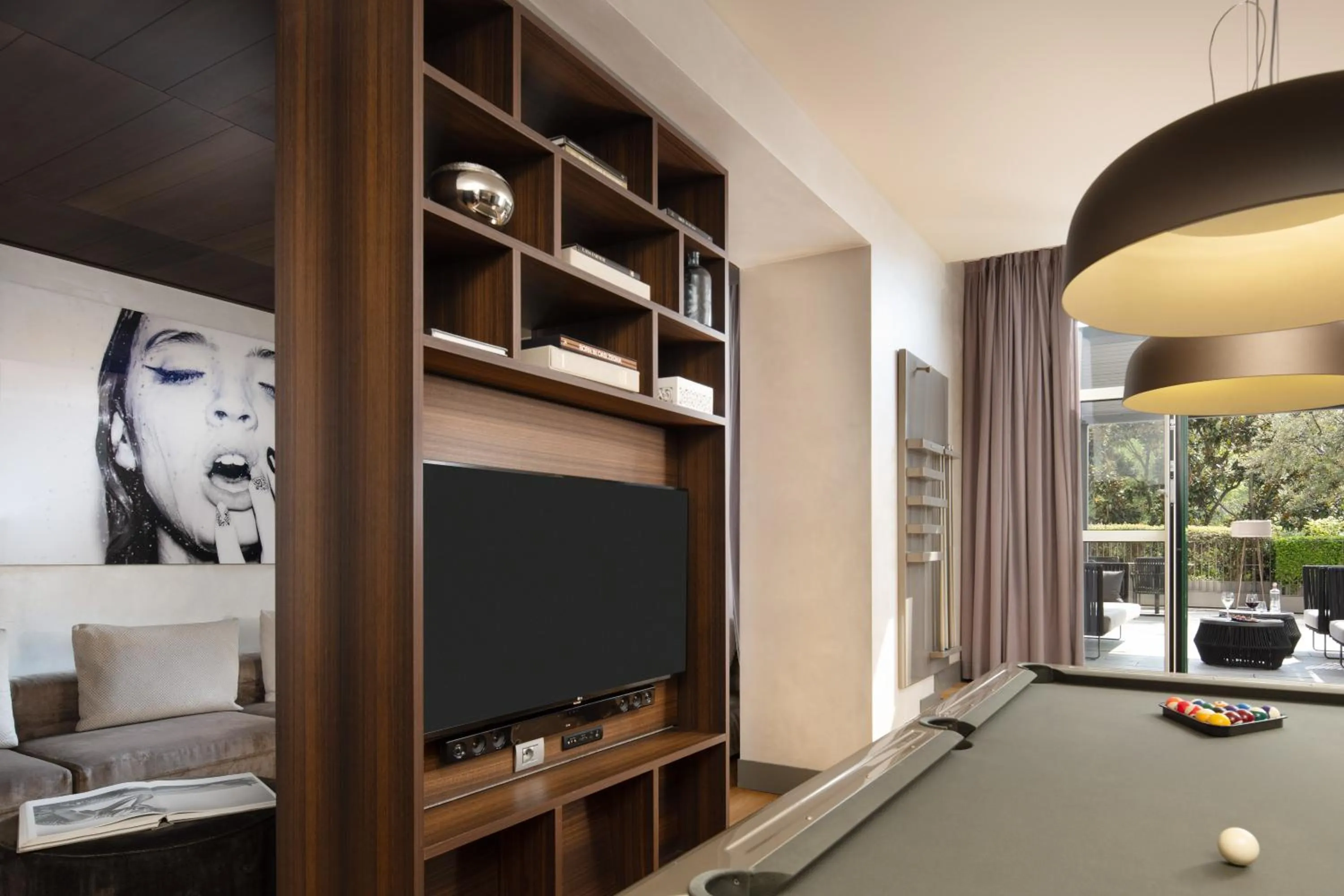 Billiard in ME Milan Il Duca