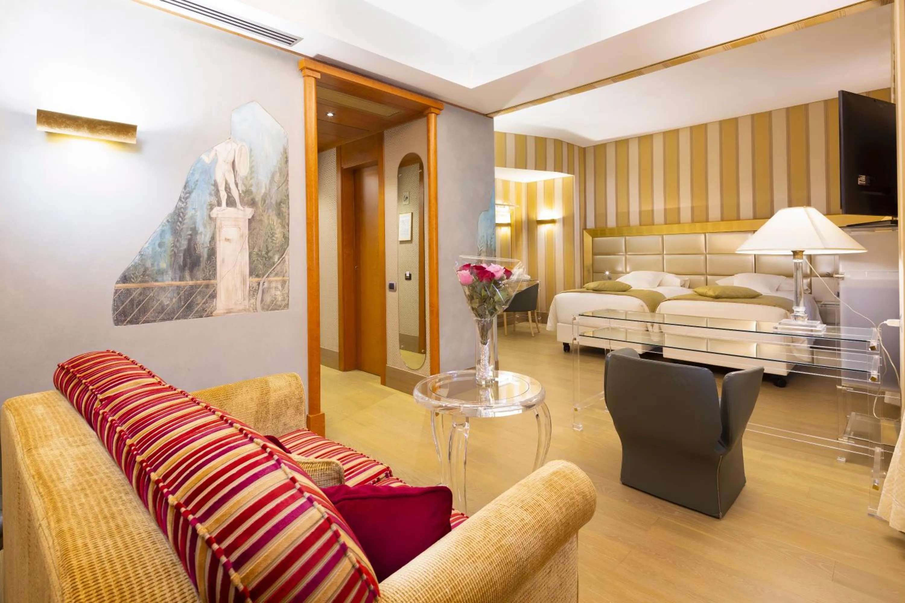 Photo of the whole room, Bed in c-hotels Rubens