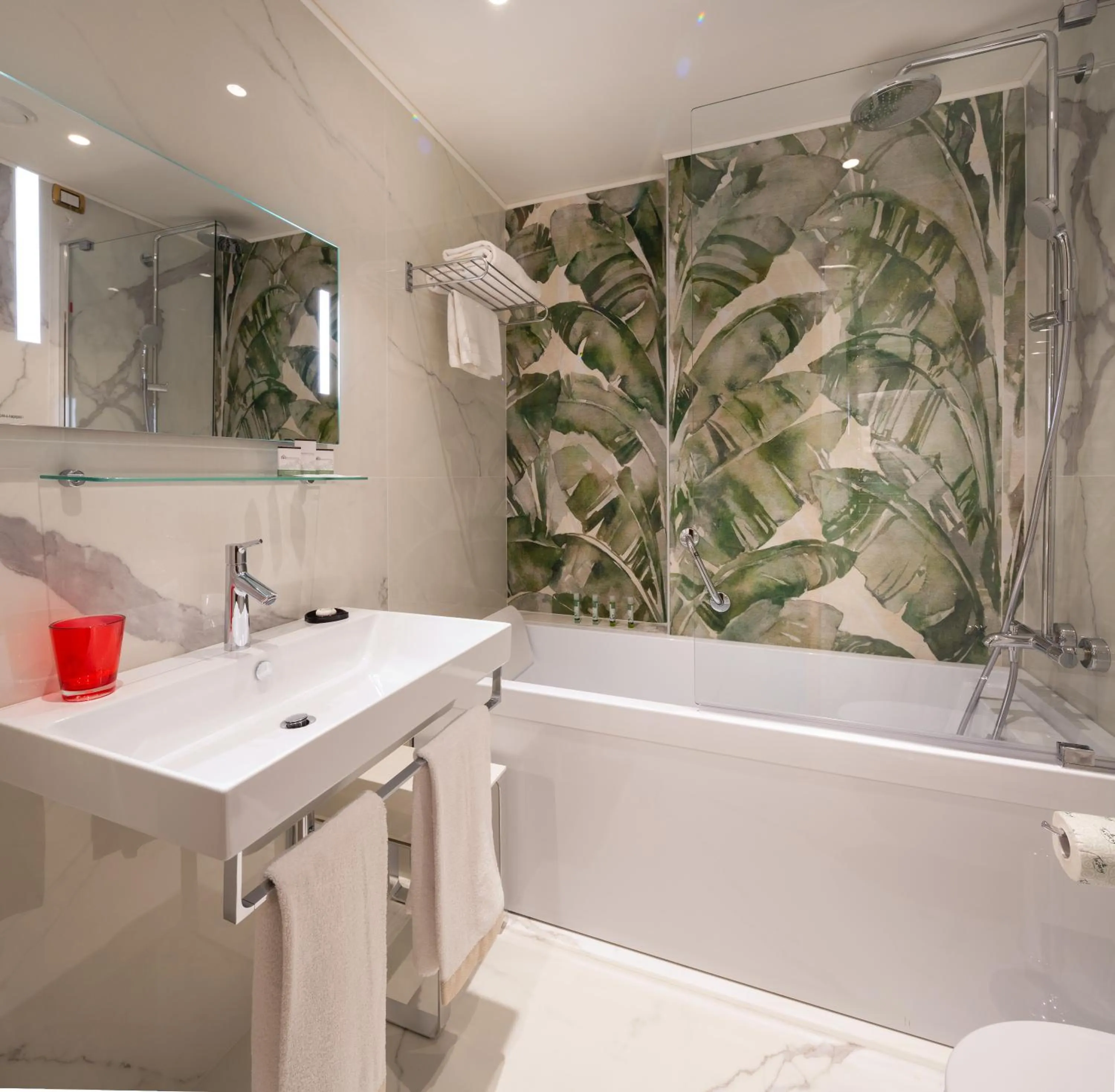 Bathroom in c-hotels Rubens