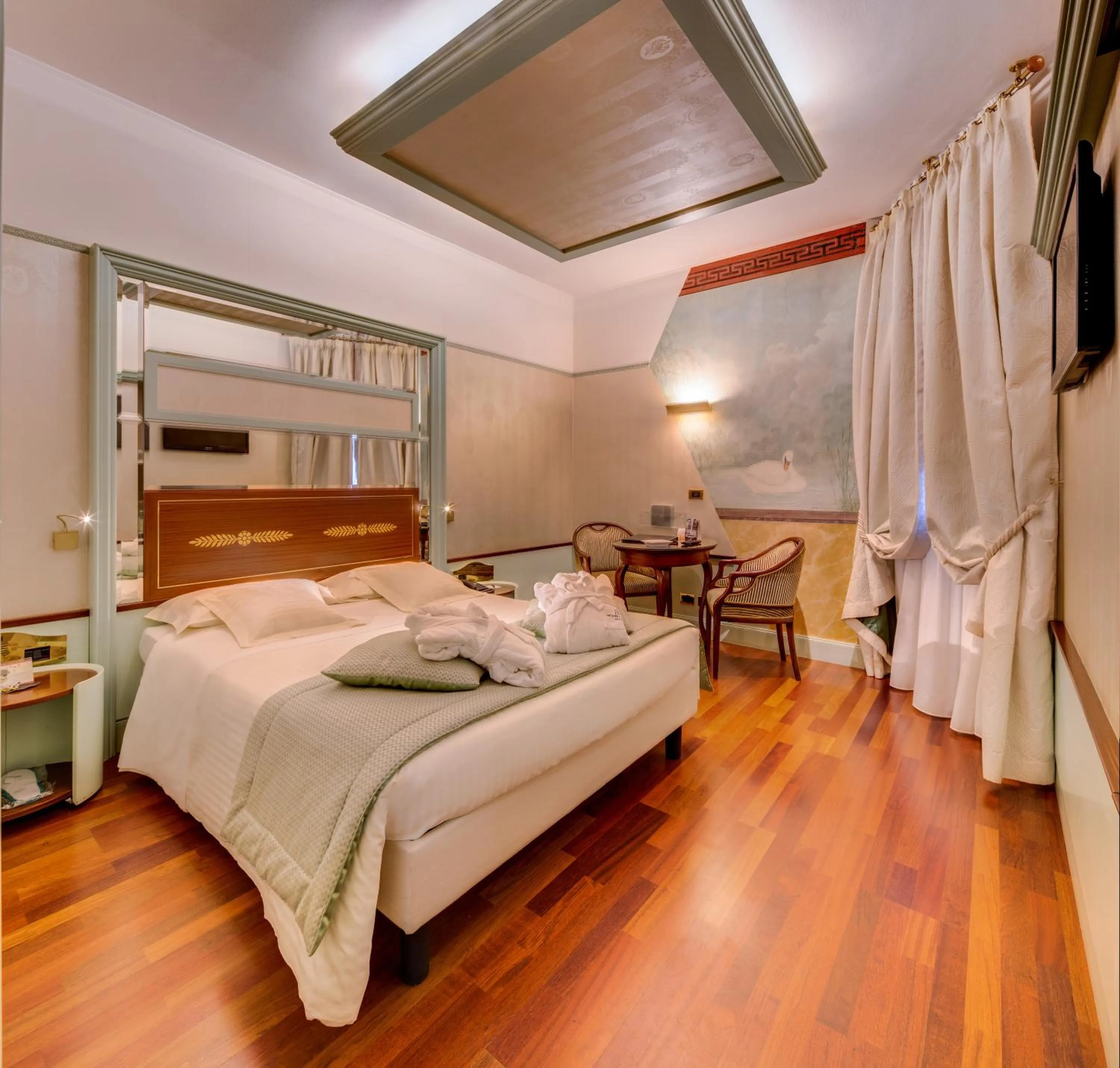 Photo of the whole room, Bed in c-hotels Rubens