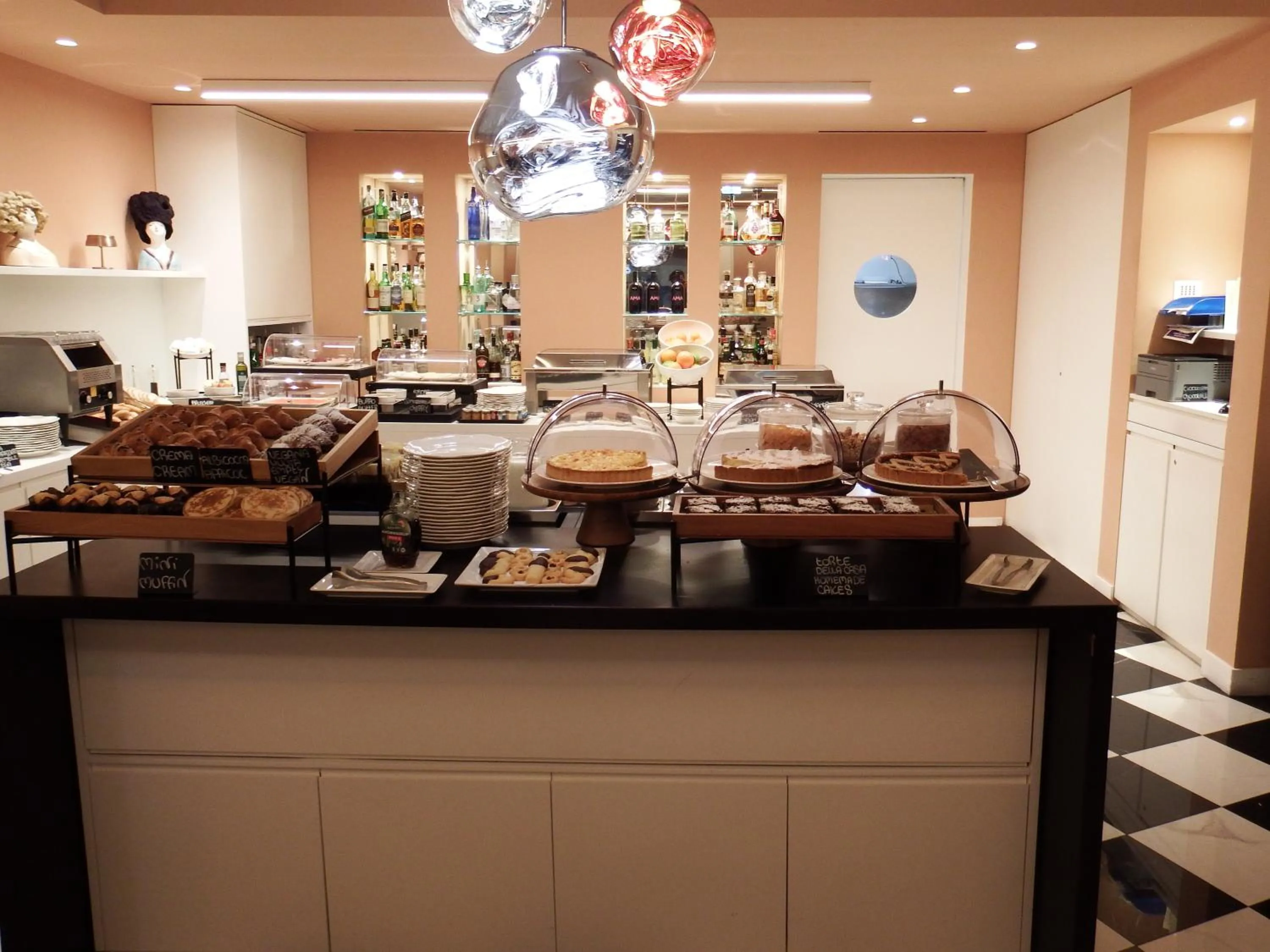 Breakfast in Hotel Morfeo