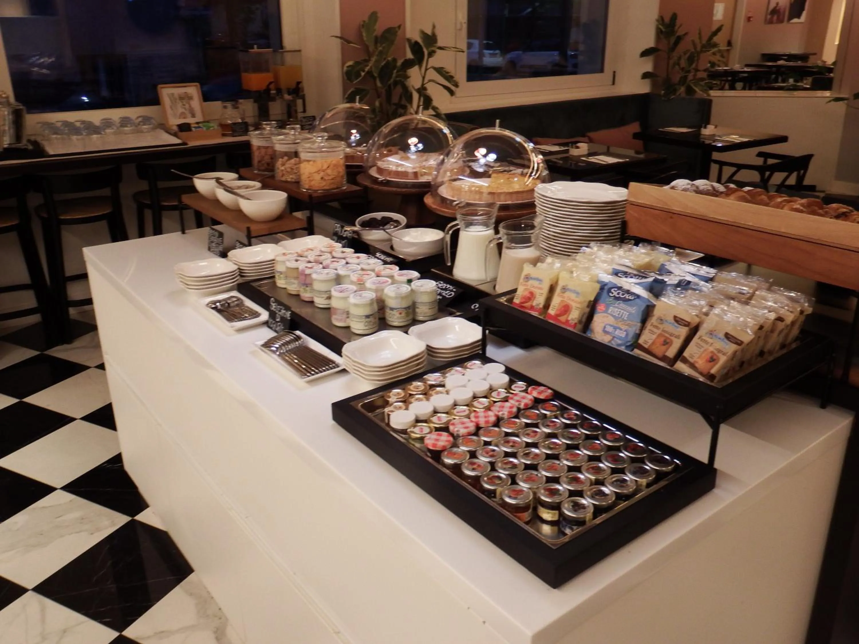 Breakfast in Hotel Morfeo