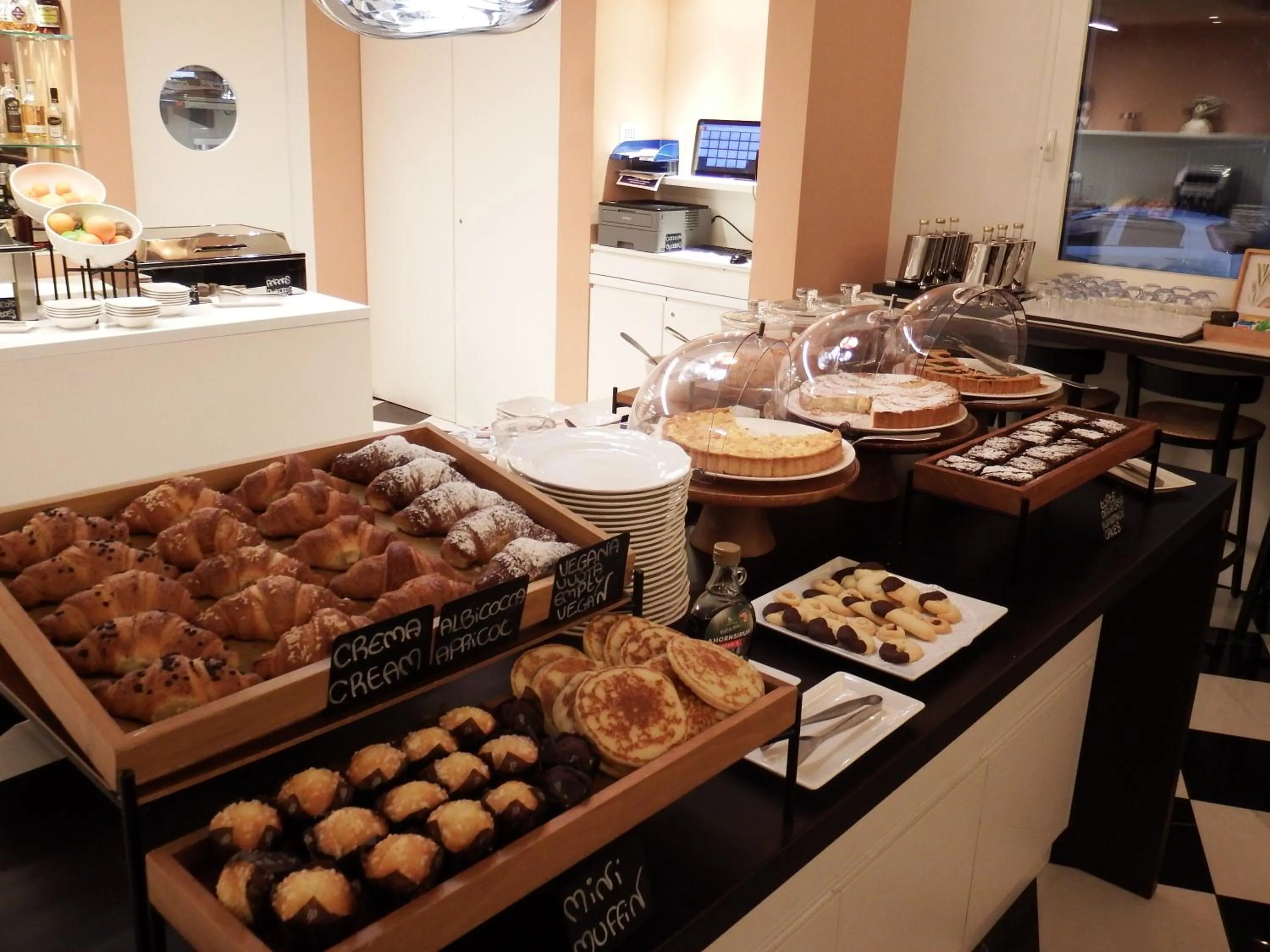 Breakfast in Hotel Morfeo