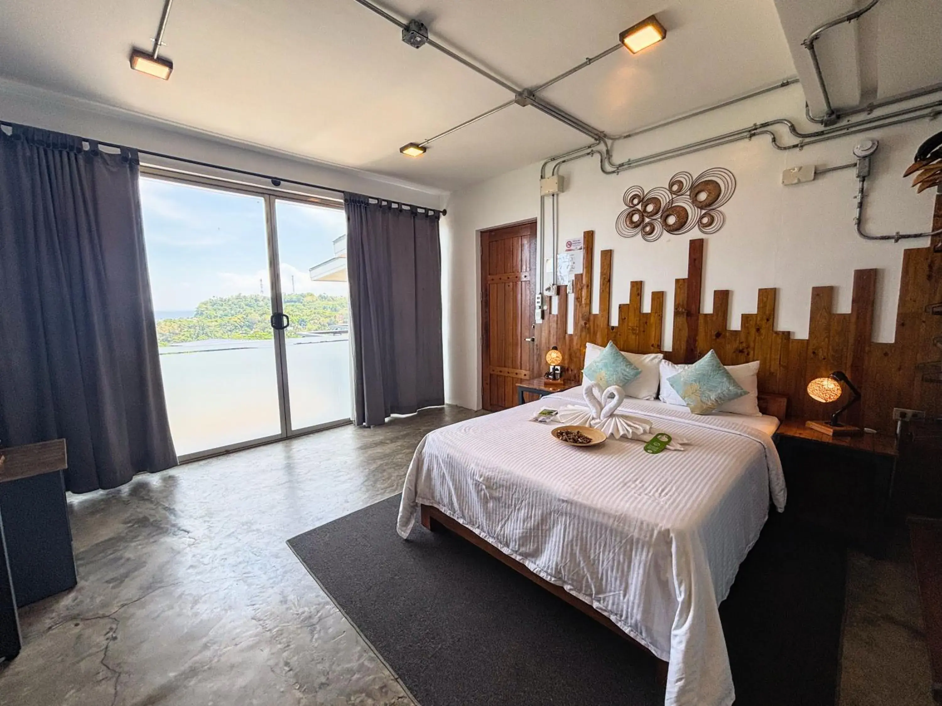 Deluxe Suite with Sea View in AV Suites Deluxe Suite with Sea View in AV Suites