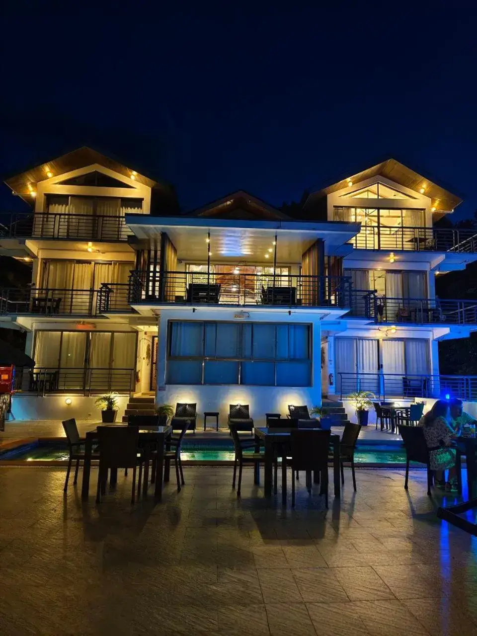 Deluxe King Suite in AV Suites Deluxe King Suite in AV Suites