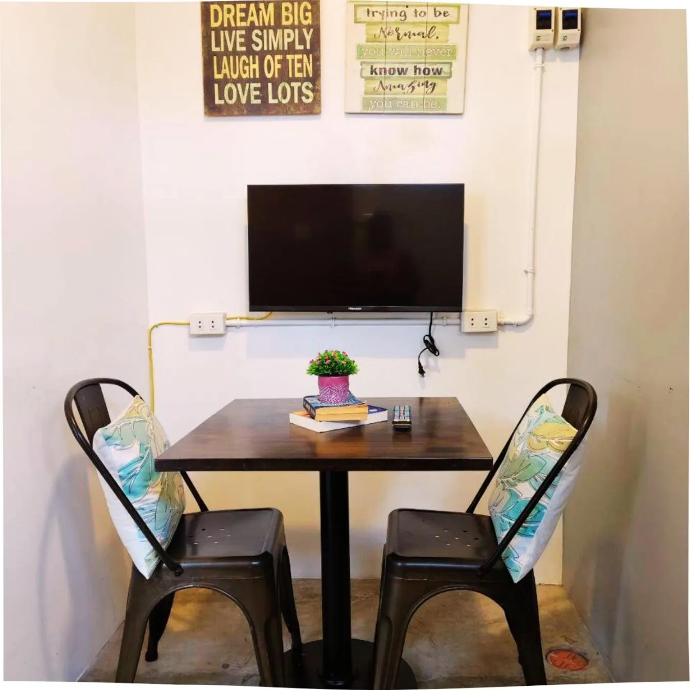 Communal lounge/ TV room in AV Suites