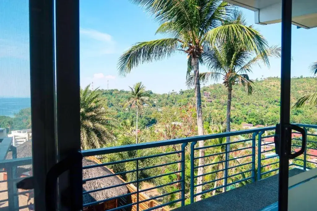 Deluxe Suite with Sea View in AV Suites Deluxe Suite with Sea View in AV Suites