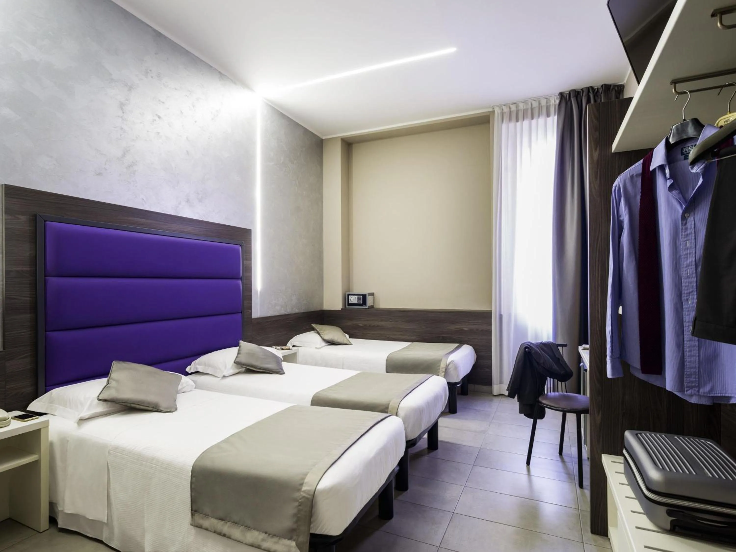 Other, Bed in Ibis Styles Milano Centro