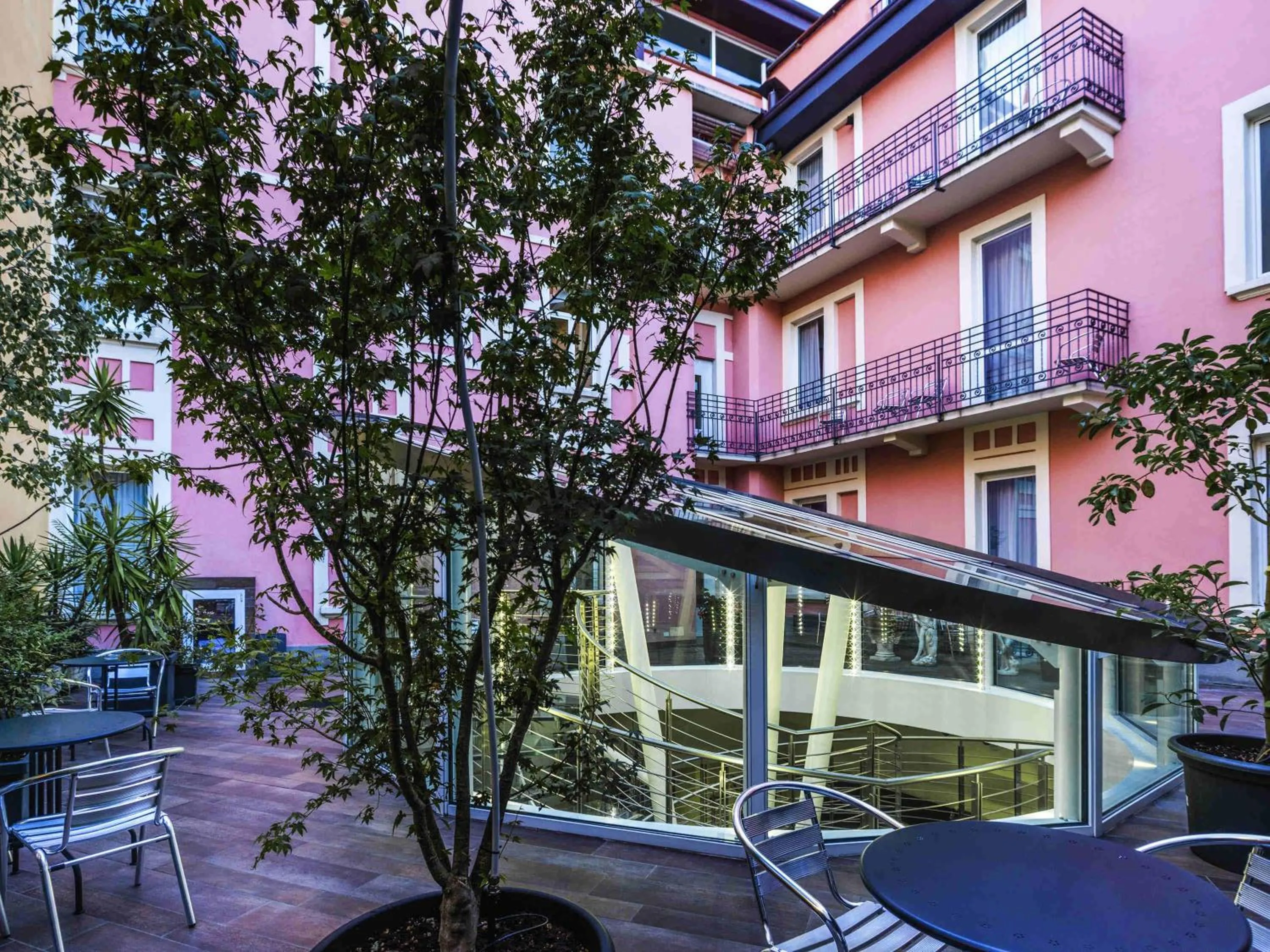 Lounge or bar in Ibis Styles Milano Centro