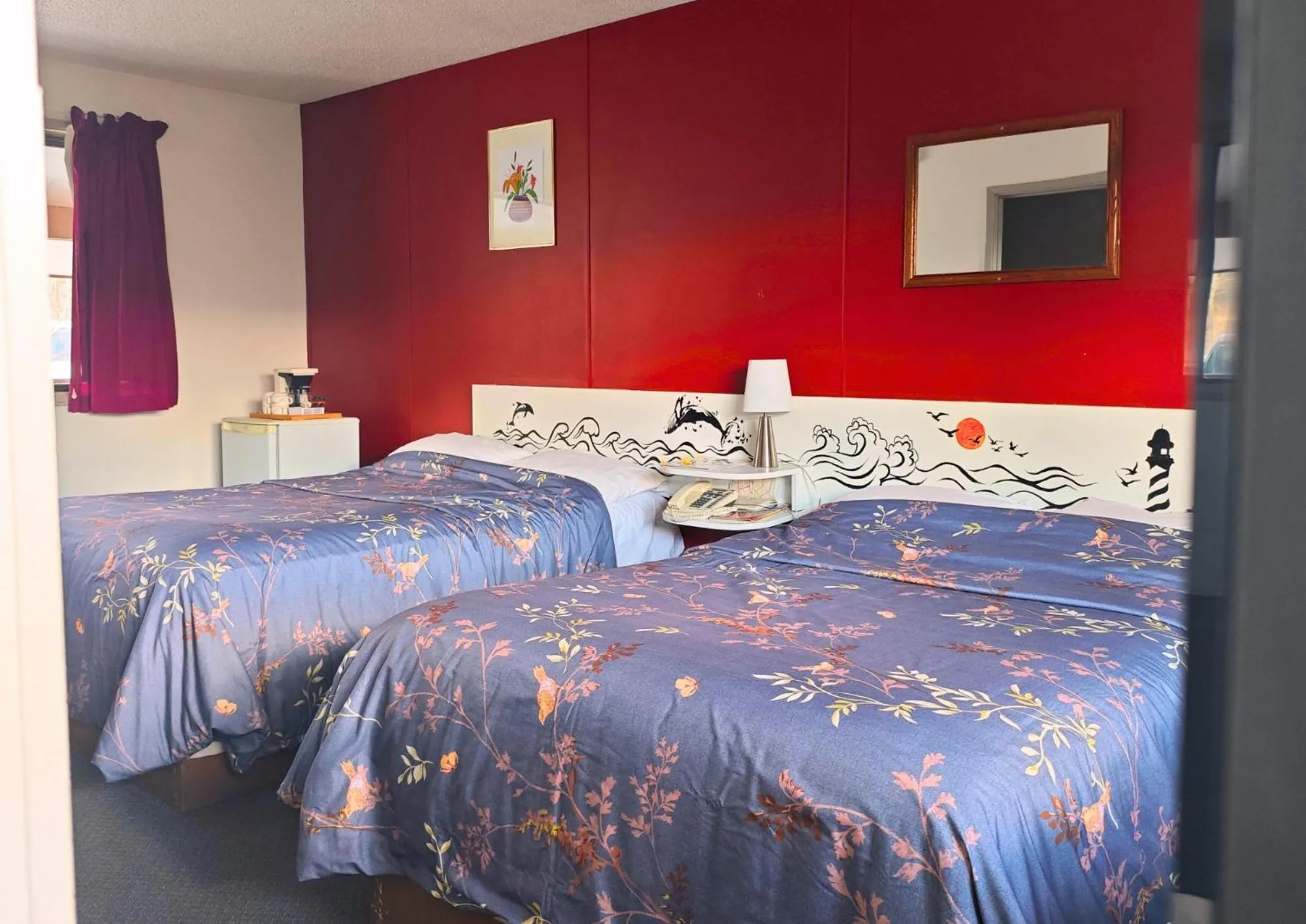 Bed in Cozy Corner Motel & Restaurant