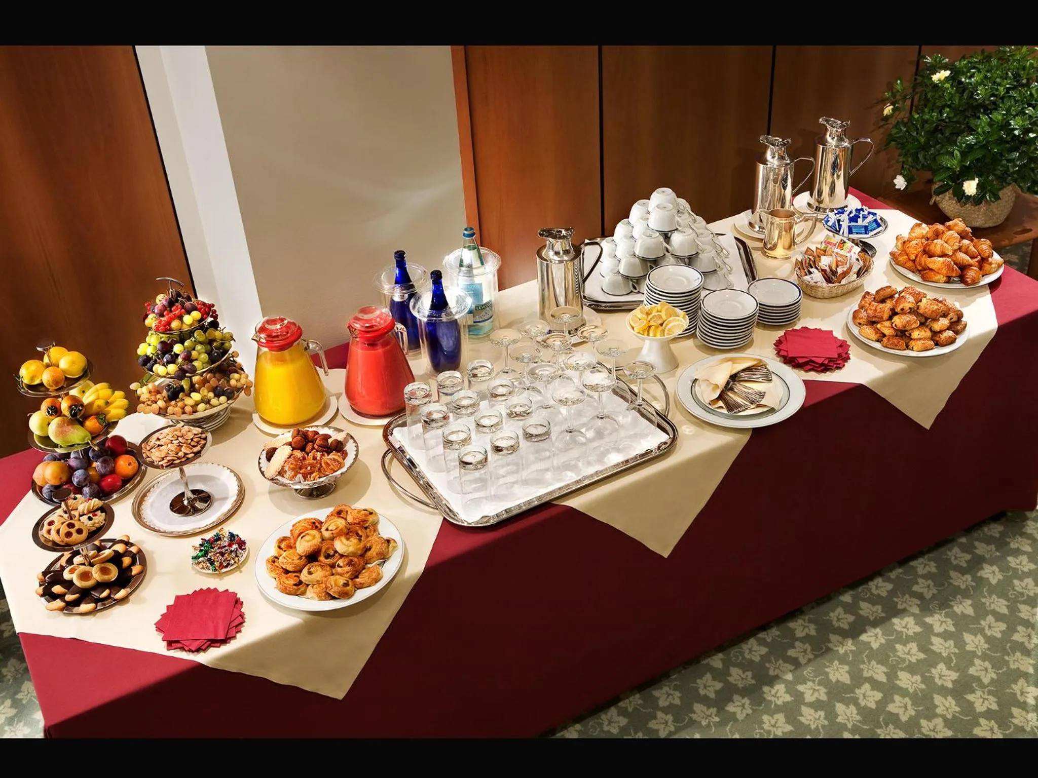 Business facilities in Hotel Cavour